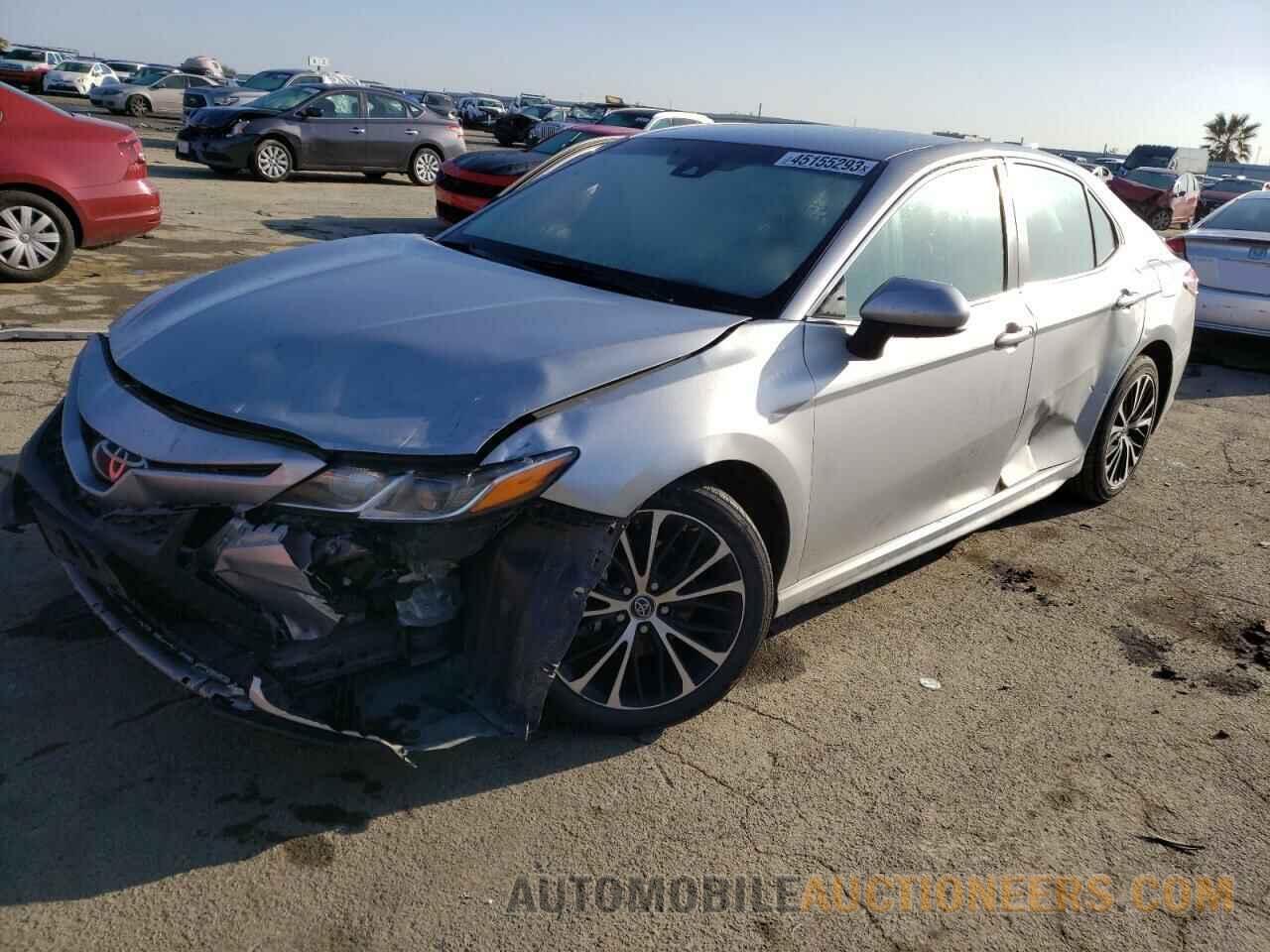 4T1B11HK6JU013228 TOYOTA CAMRY 2018