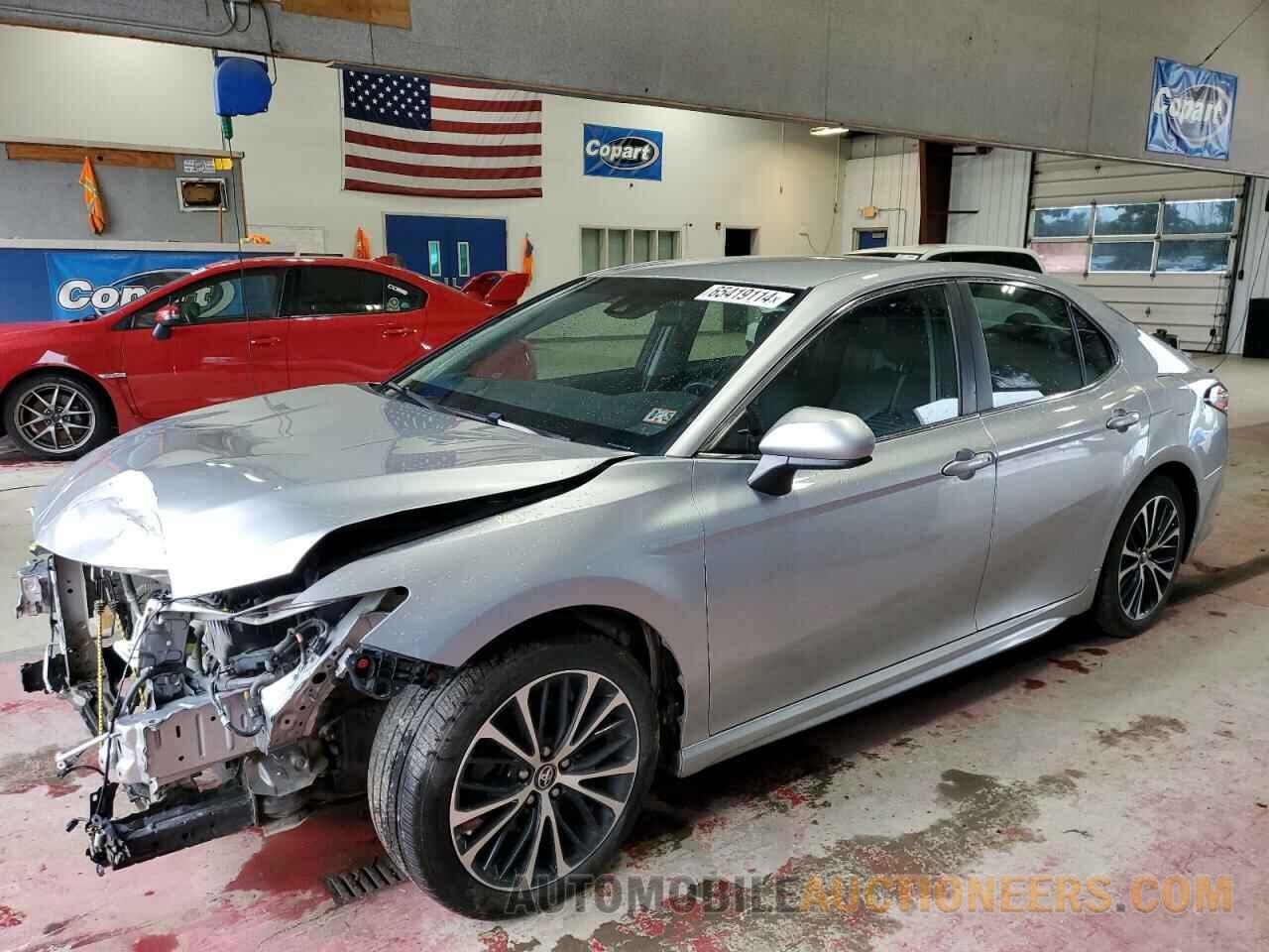 4T1B11HK6JU018980 TOYOTA CAMRY 2018