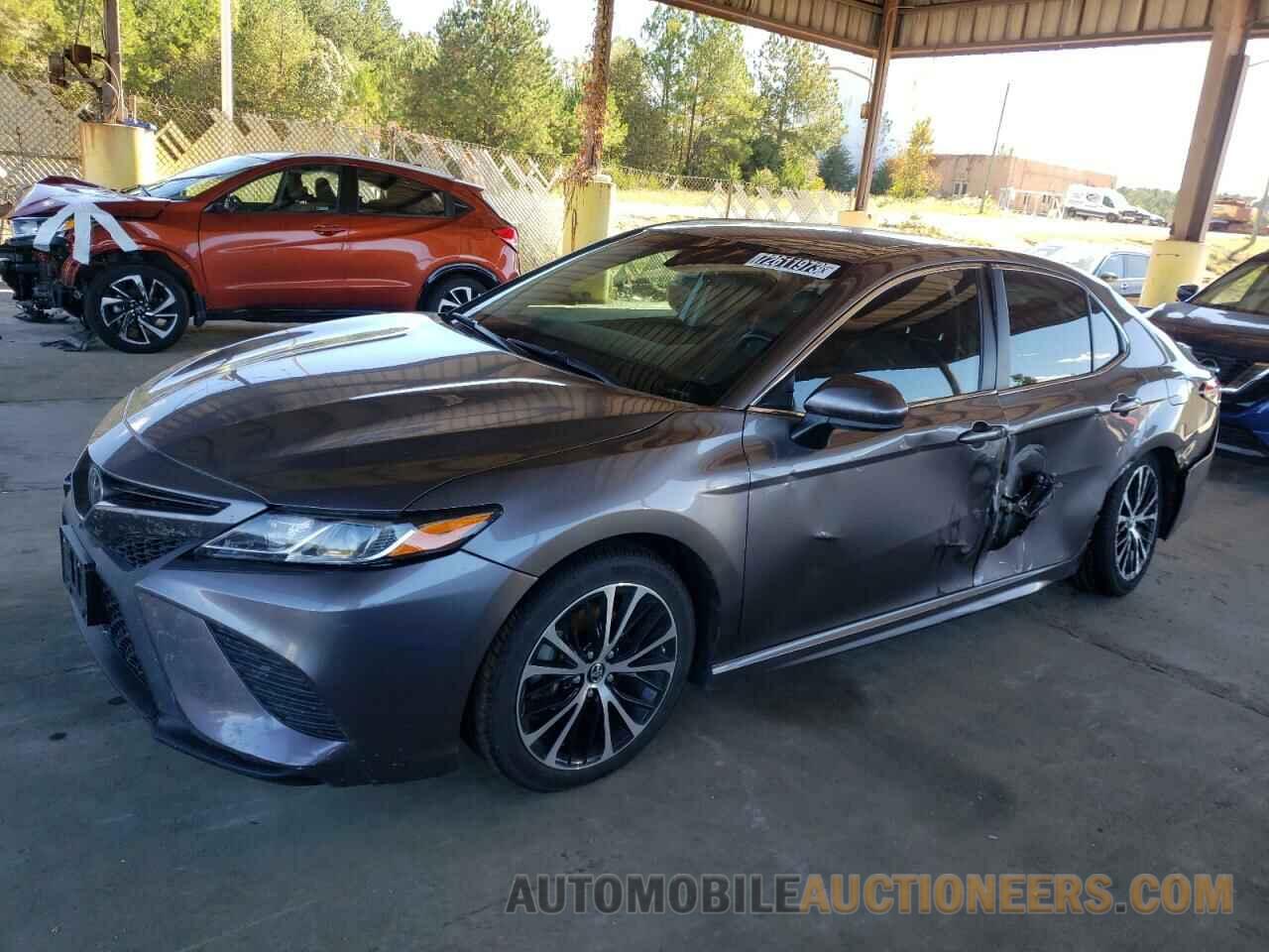 4T1B11HK6JU019658 TOYOTA CAMRY 2018