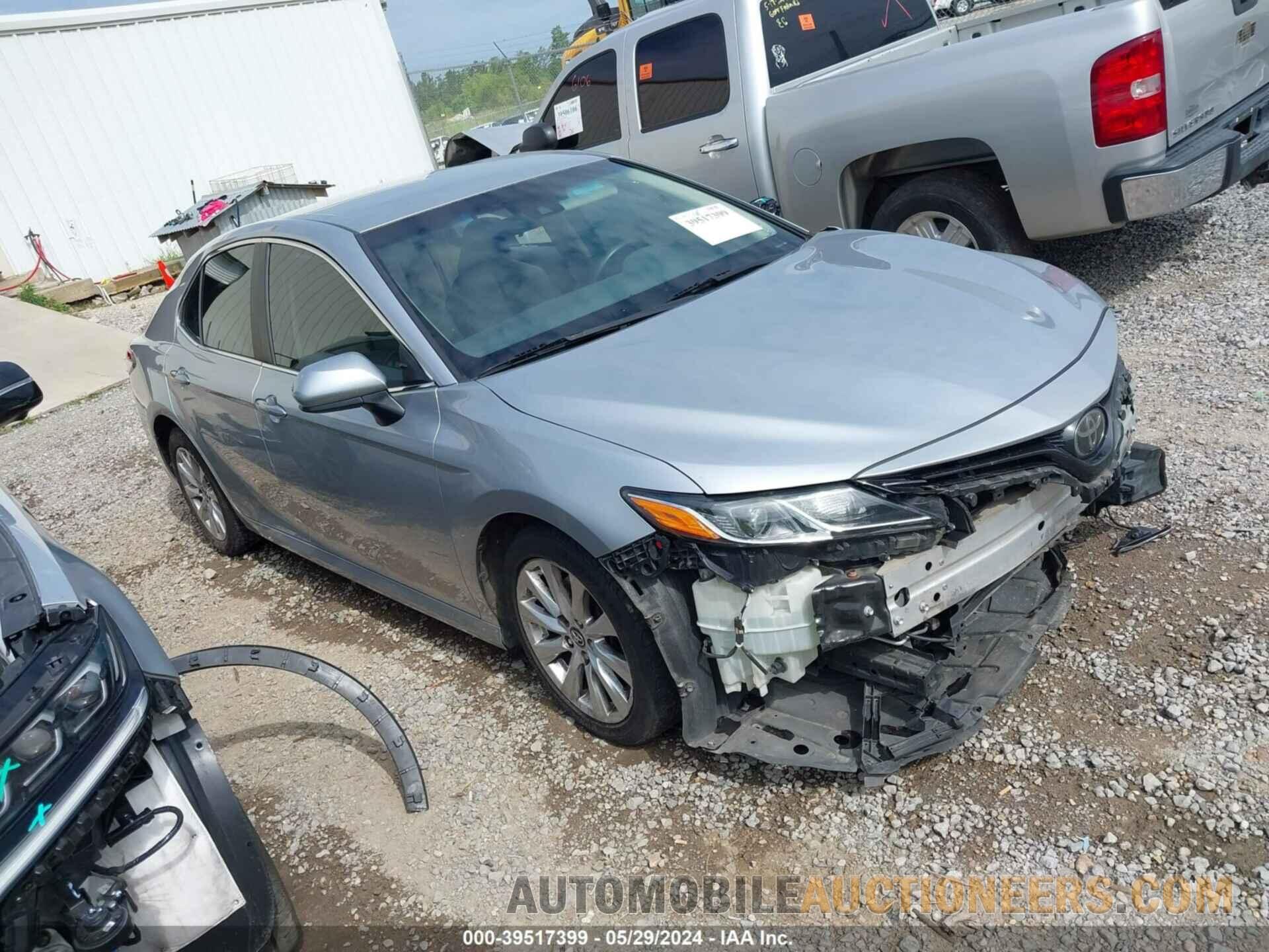 4T1B11HK6JU021507 TOYOTA CAMRY 2018