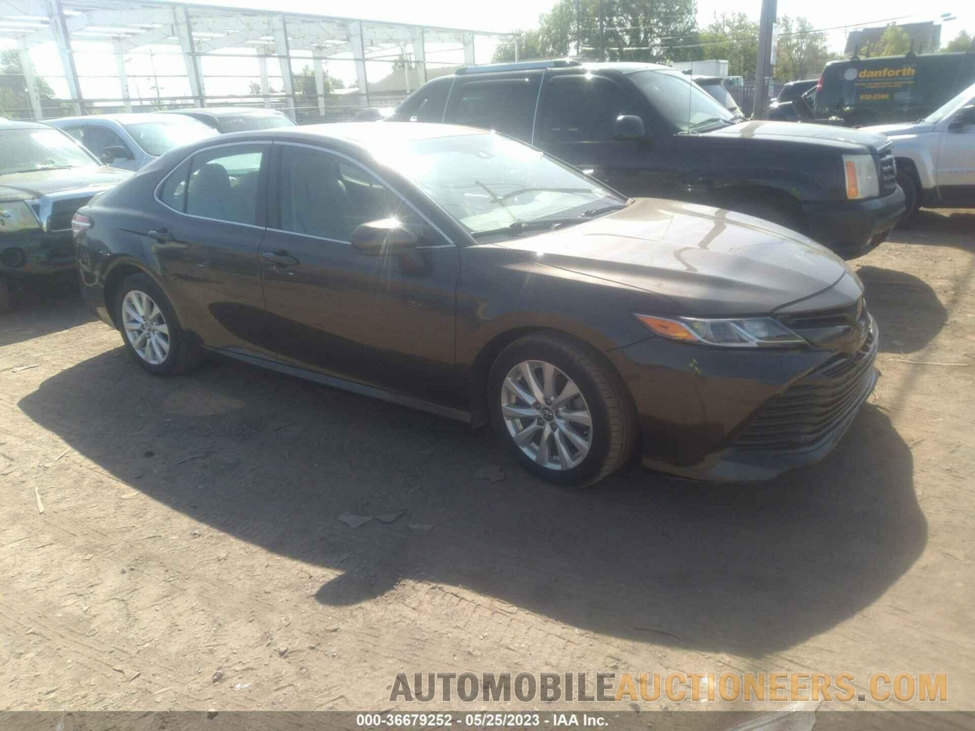 4T1B11HK6JU022351 TOYOTA CAMRY 2018