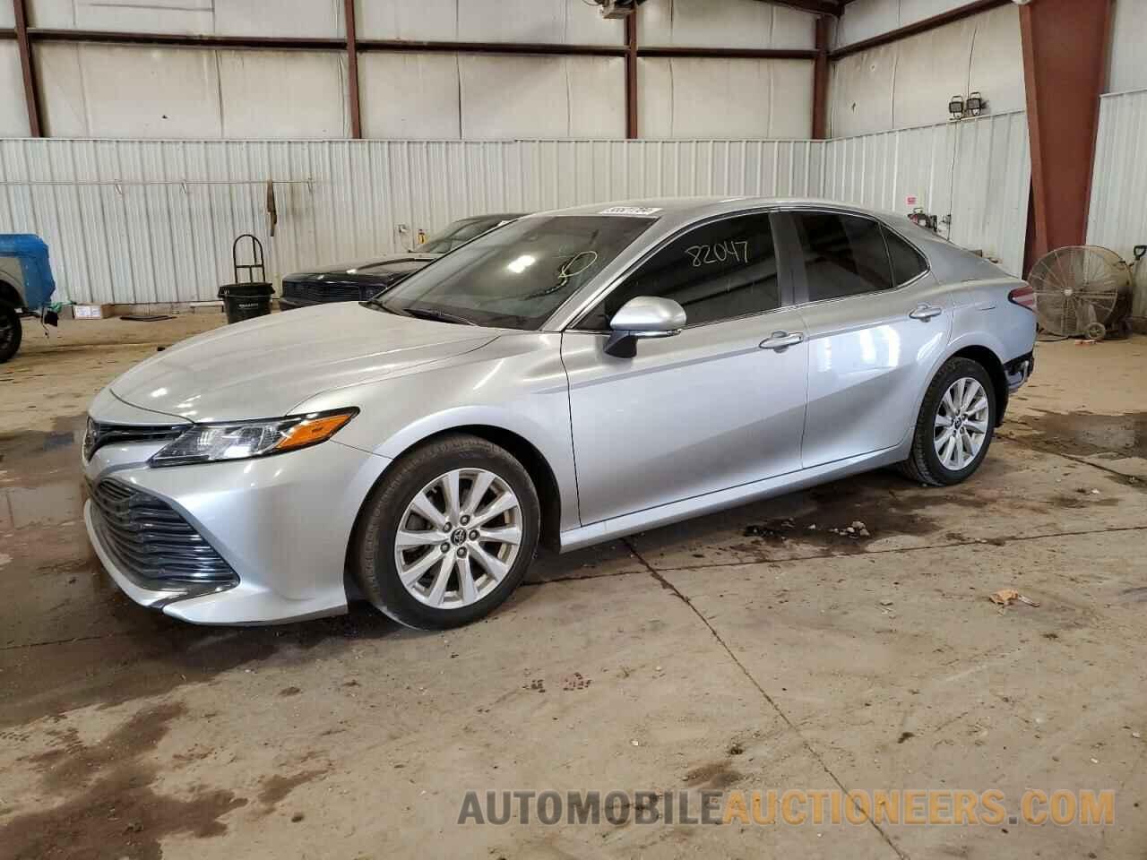 4T1B11HK6JU023077 TOYOTA CAMRY 2018