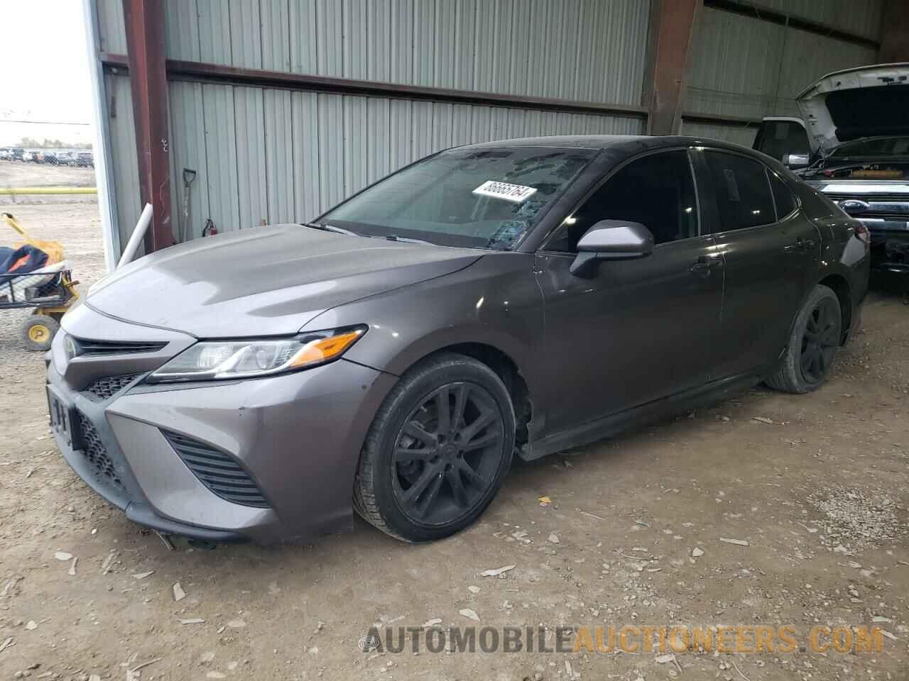 4T1B11HK6JU026206 TOYOTA CAMRY 2018