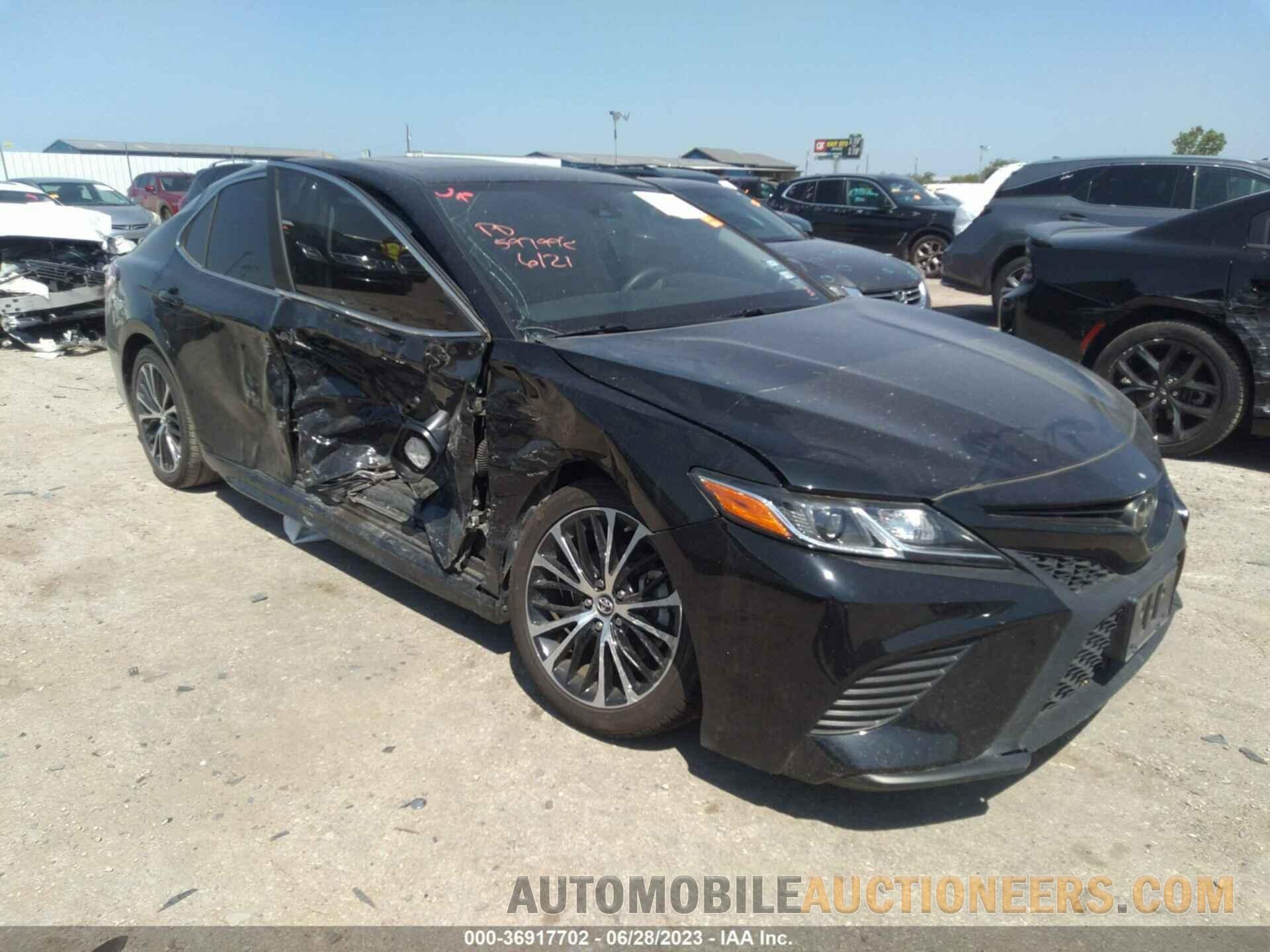 4T1B11HK6JU030479 TOYOTA CAMRY 2018