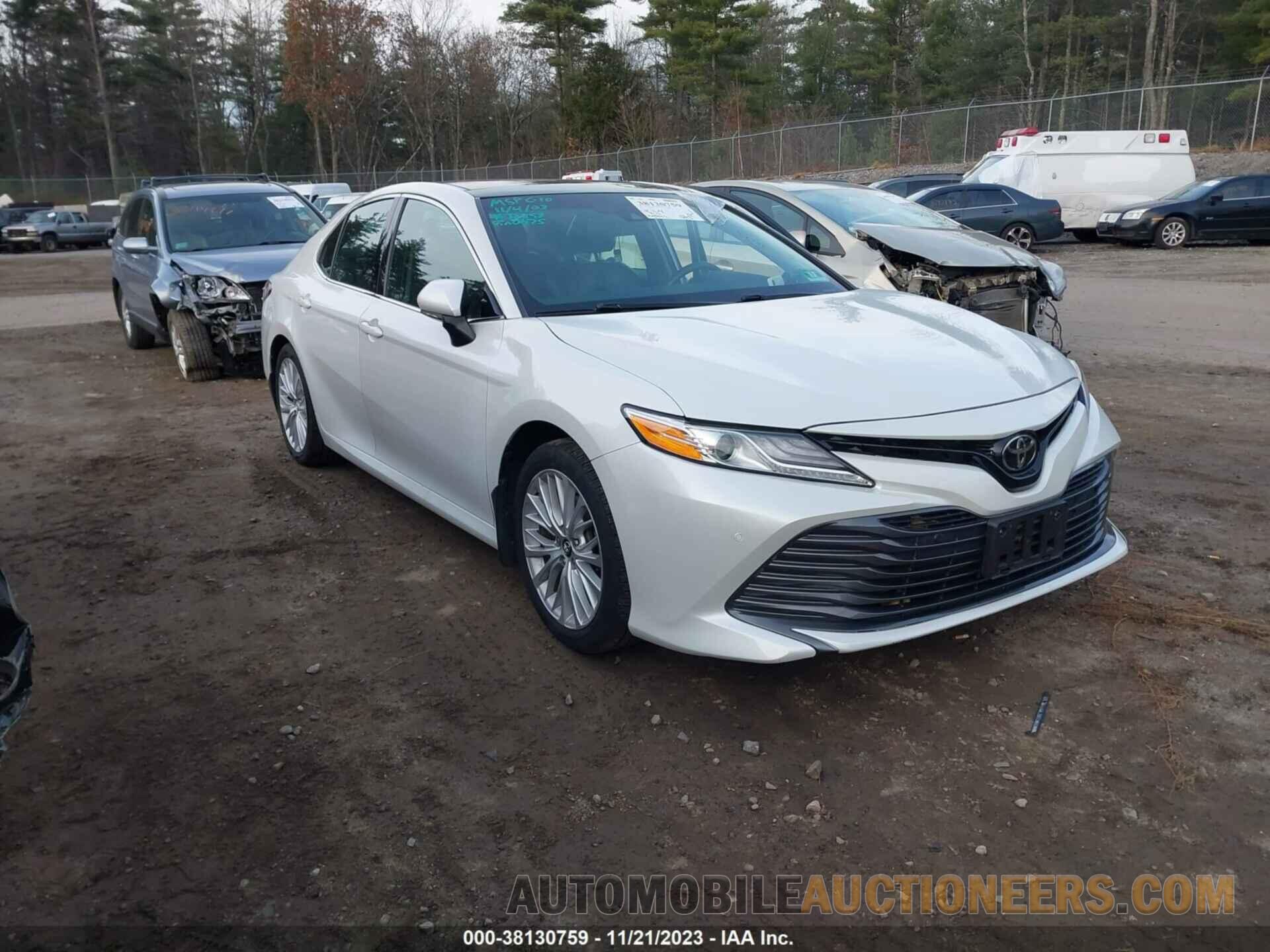 4T1B11HK6JU030675 TOYOTA CAMRY 2018