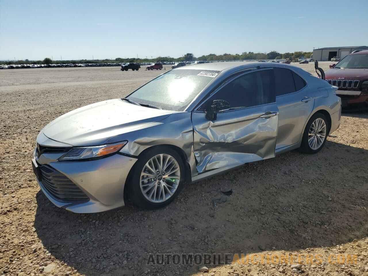 4T1B11HK6JU030983 TOYOTA CAMRY 2018