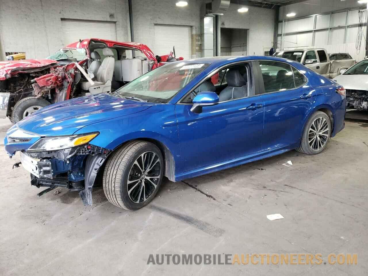 4T1B11HK6JU039960 TOYOTA CAMRY 2018