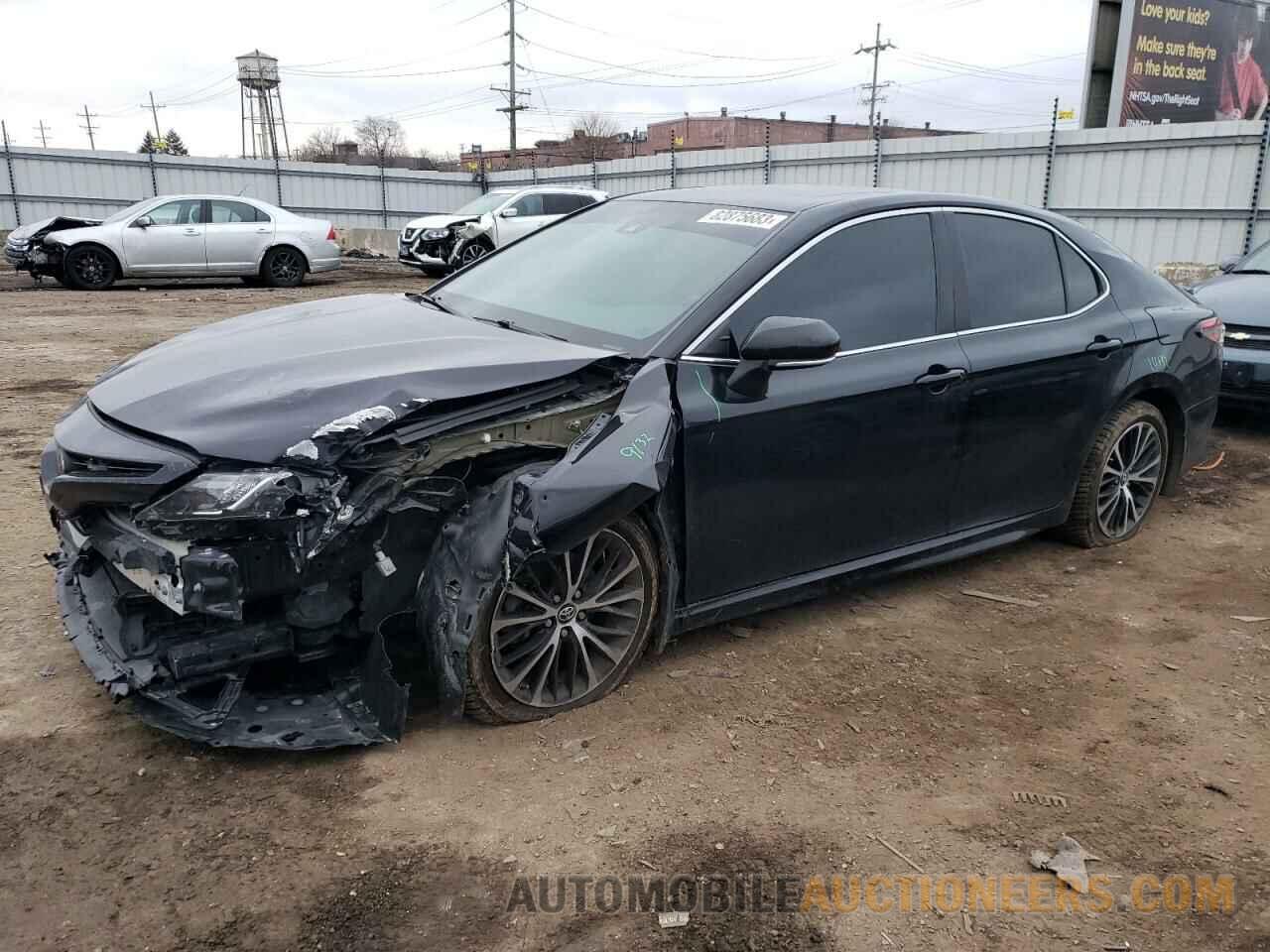 4T1B11HK6JU047332 TOYOTA CAMRY 2018