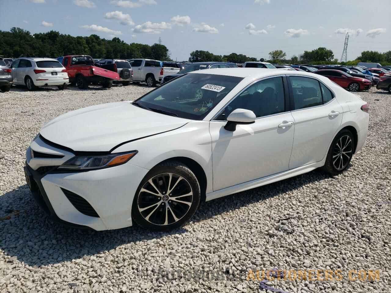 4T1B11HK6JU057293 TOYOTA CAMRY 2018