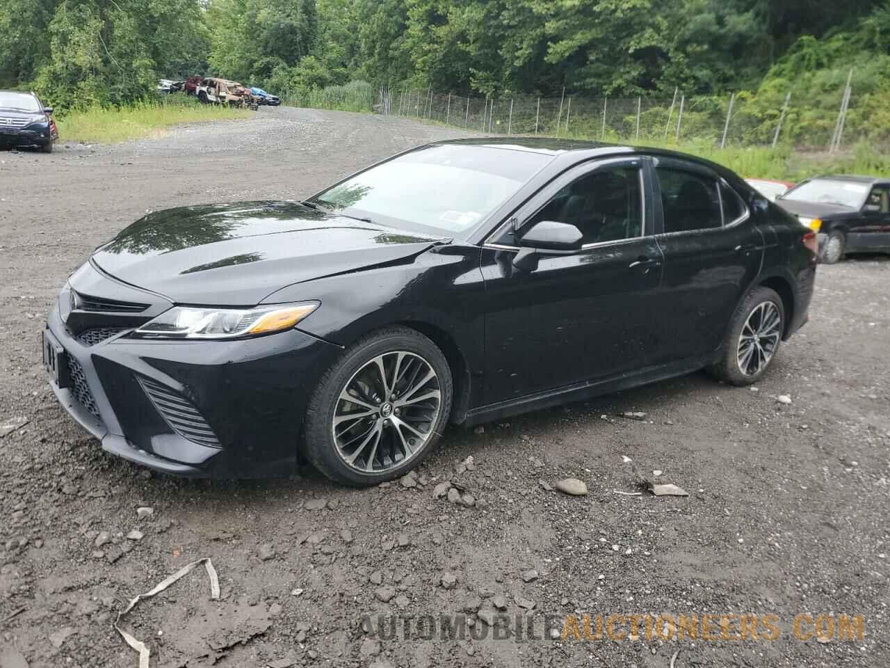 4T1B11HK6JU063286 TOYOTA CAMRY 2018