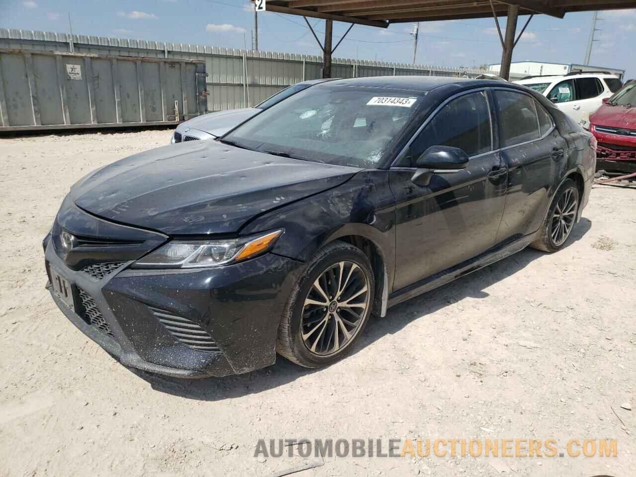 4T1B11HK6JU065684 TOYOTA CAMRY 2018