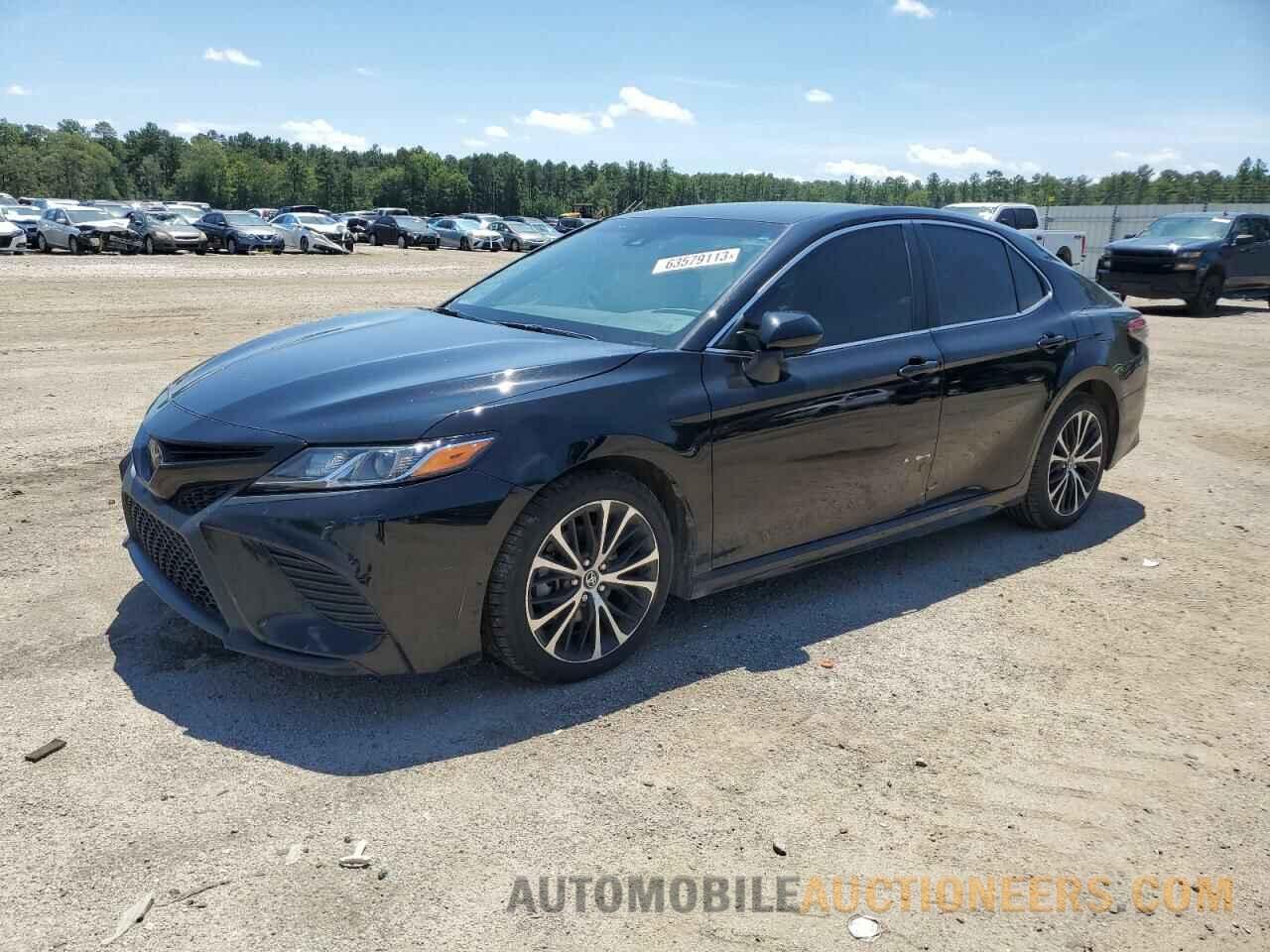 4T1B11HK6JU065779 TOYOTA CAMRY 2018