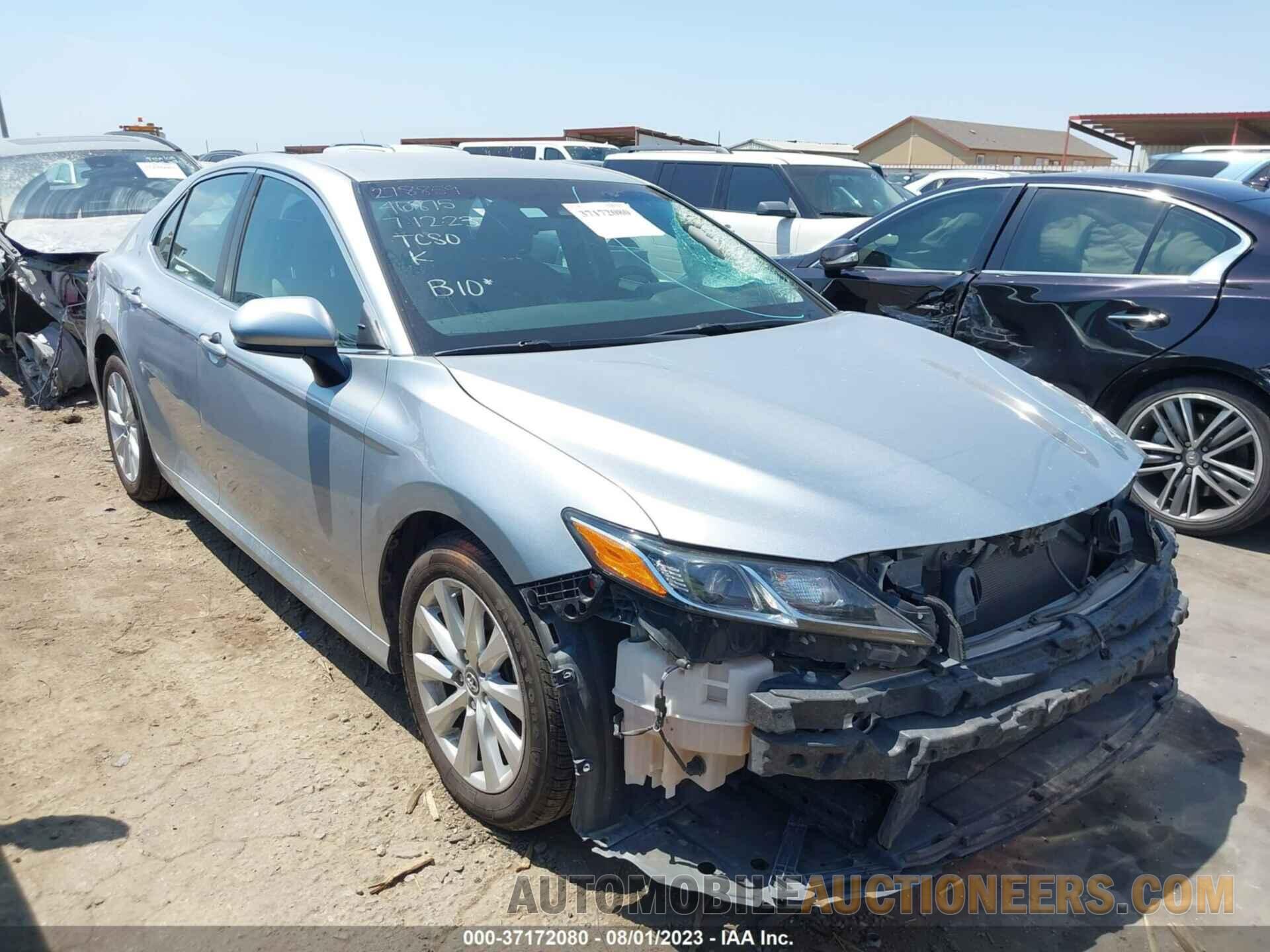 4T1B11HK6JU072313 TOYOTA CAMRY 2018