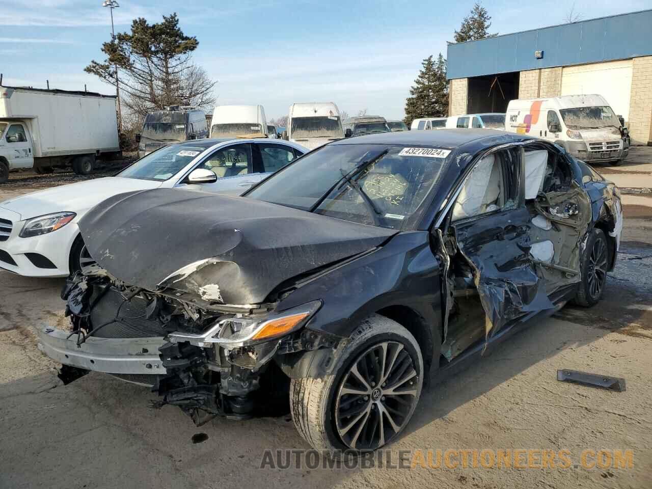 4T1B11HK6JU075146 TOYOTA CAMRY 2018