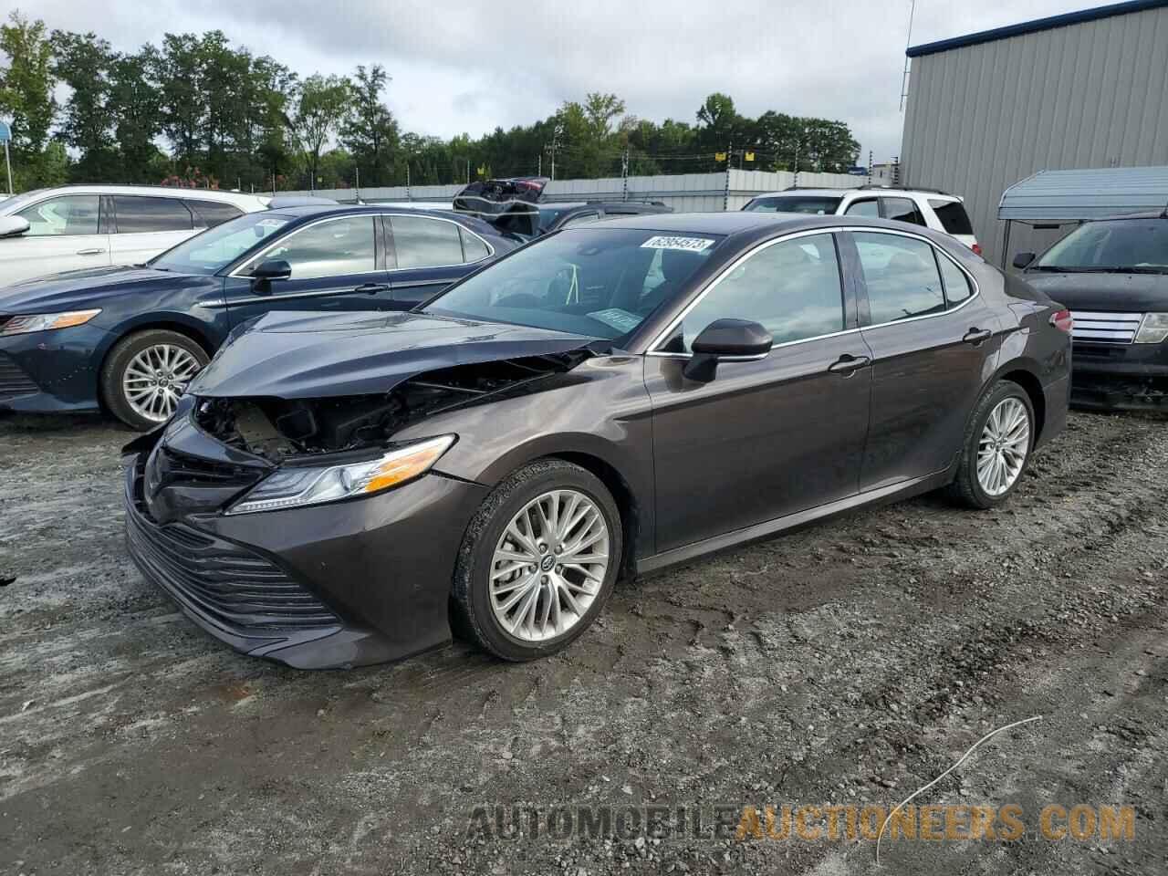 4T1B11HK6JU100708 TOYOTA CAMRY 2018