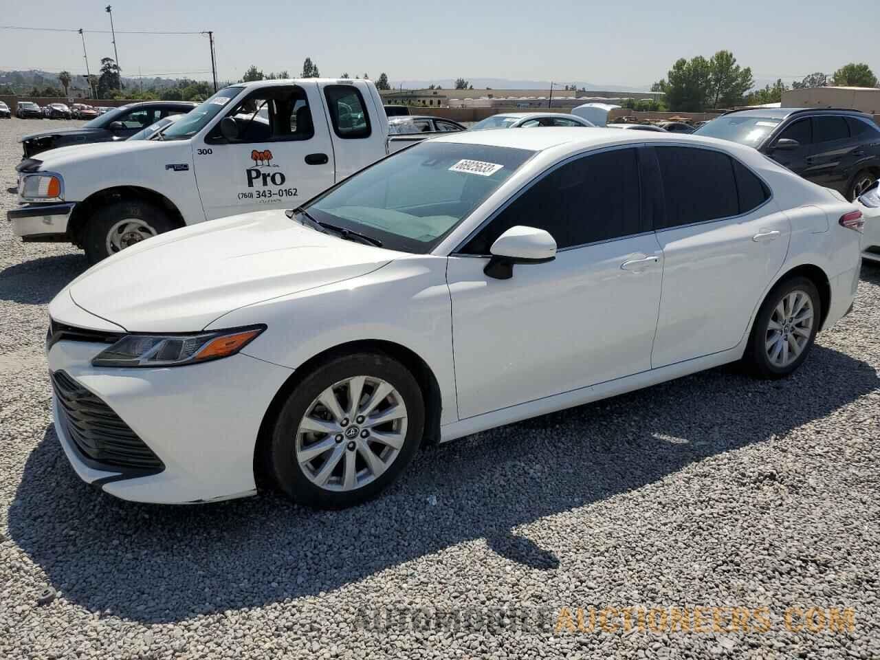 4T1B11HK6JU115130 TOYOTA CAMRY 2018