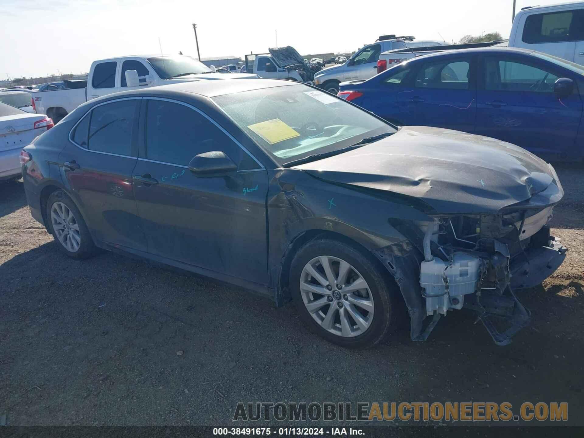 4T1B11HK6JU115550 TOYOTA CAMRY 2018