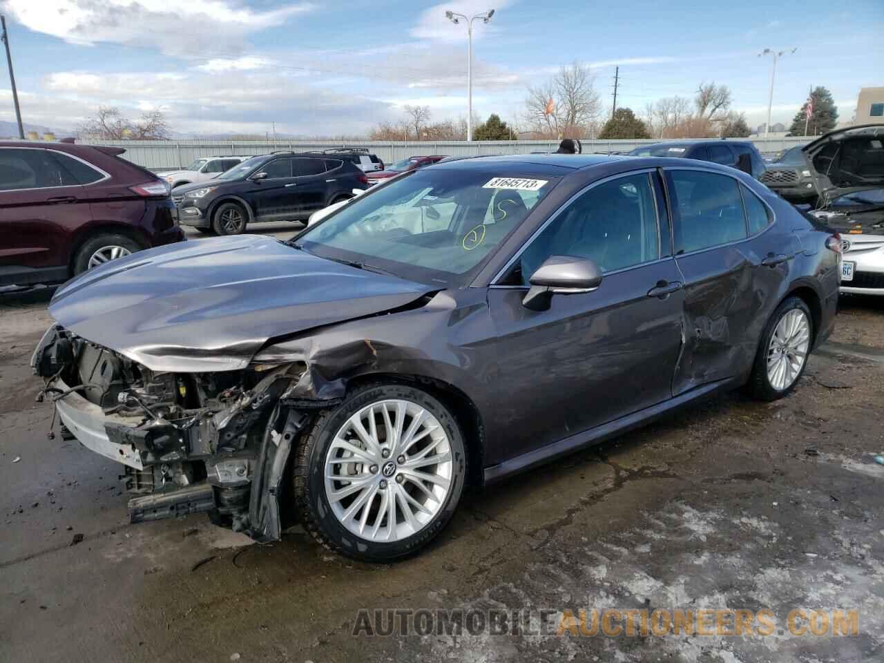 4T1B11HK6JU117105 TOYOTA CAMRY 2018