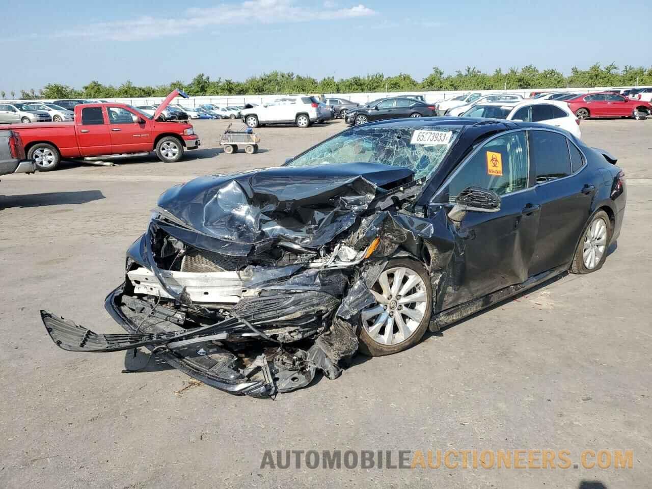 4T1B11HK6JU123552 TOYOTA CAMRY 2018