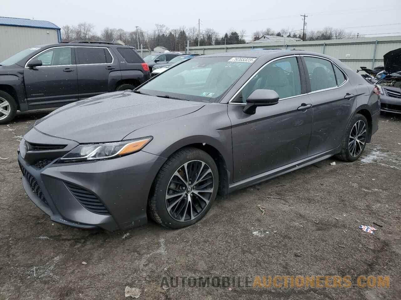 4T1B11HK6JU127634 TOYOTA CAMRY 2018