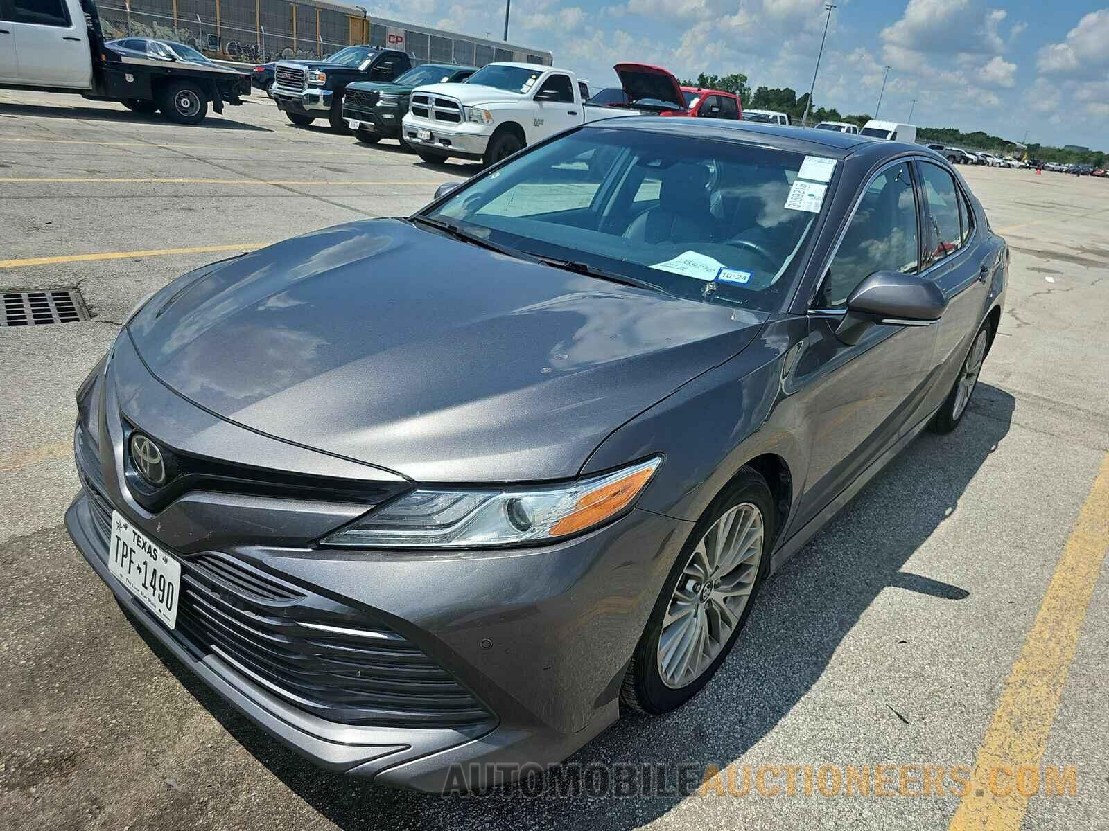 4T1B11HK6JU133109 Toyota Camry 2018