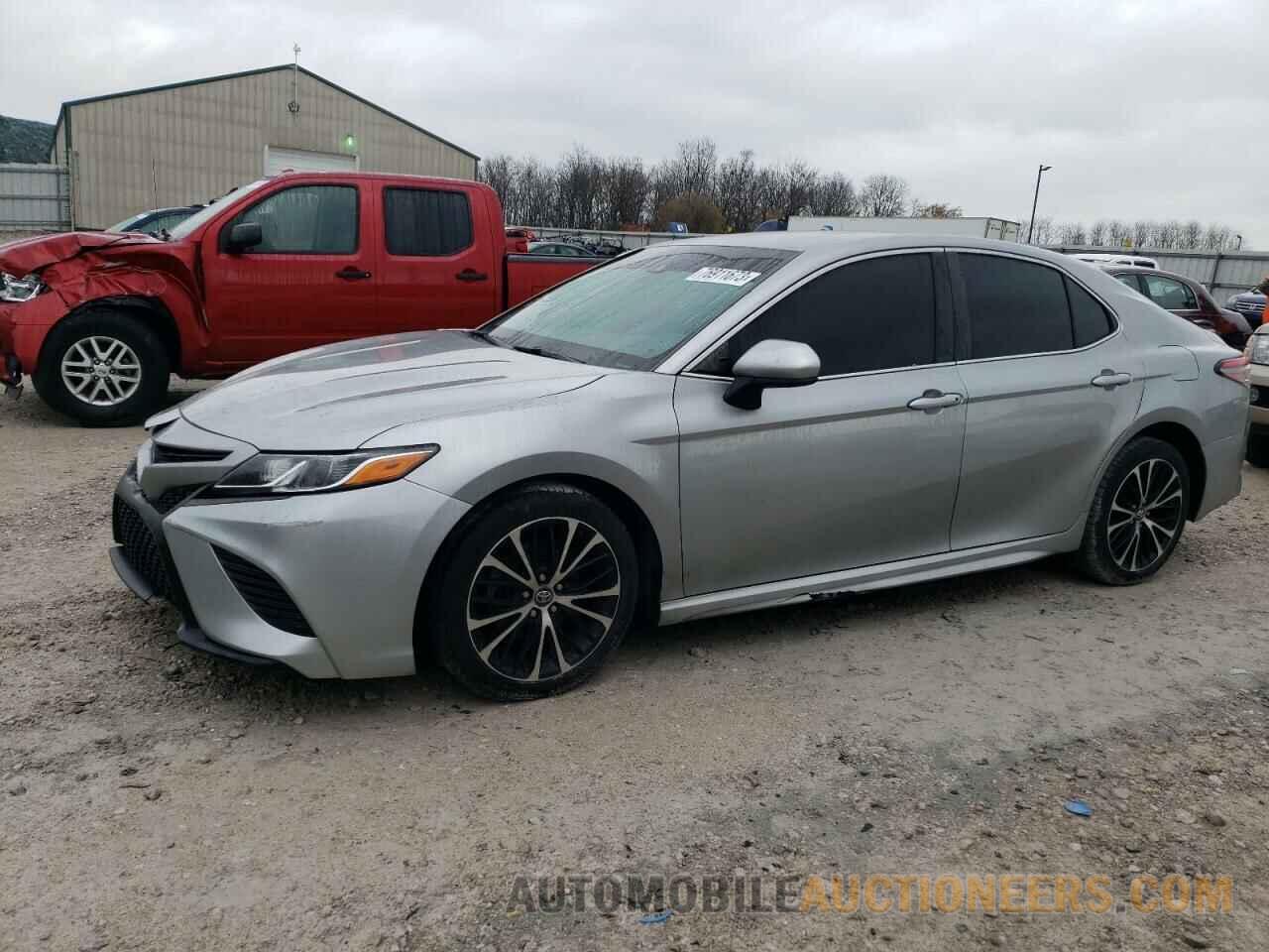 4T1B11HK6JU139914 TOYOTA CAMRY 2018