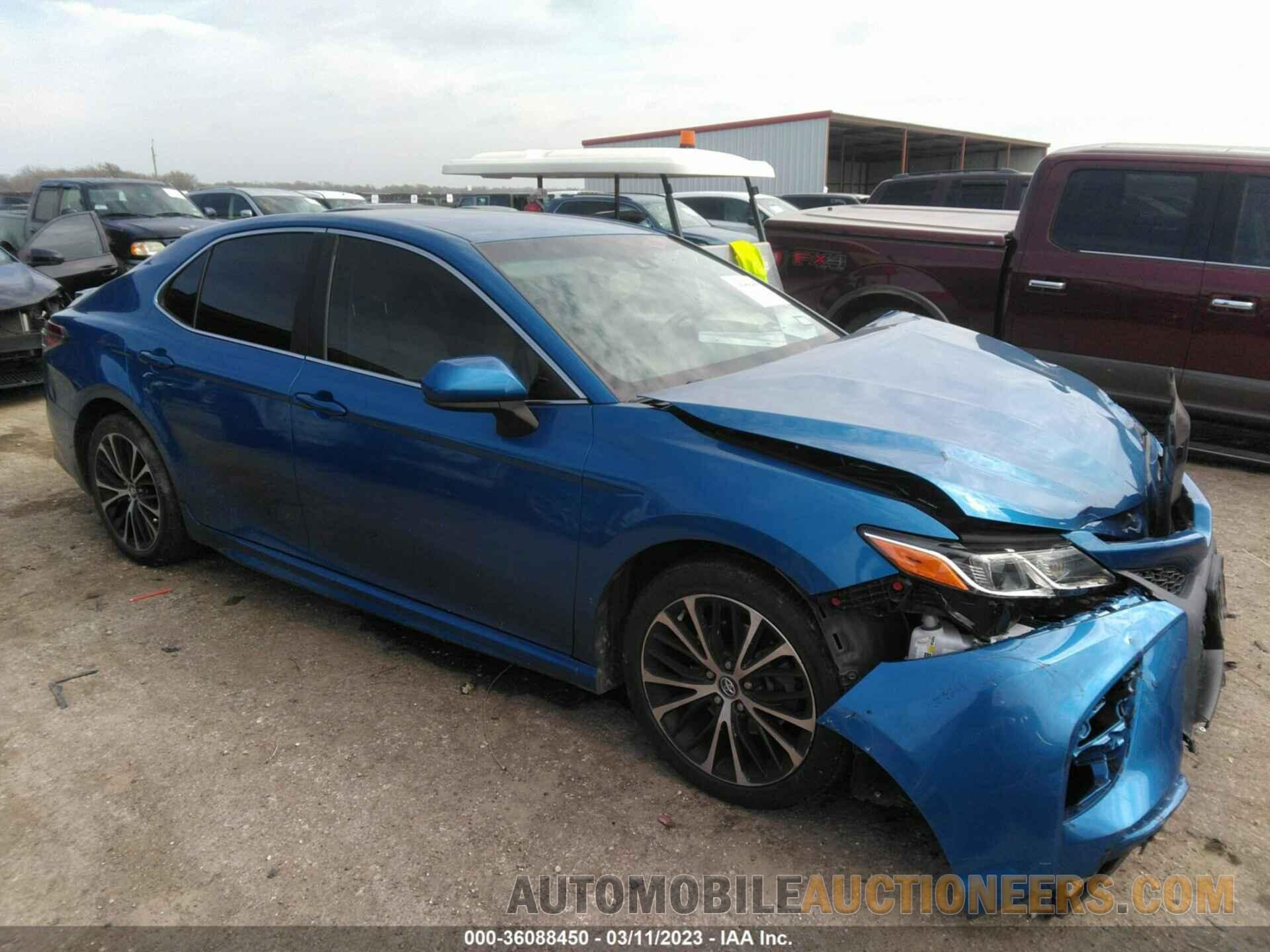 4T1B11HK6JU144885 TOYOTA CAMRY 2018