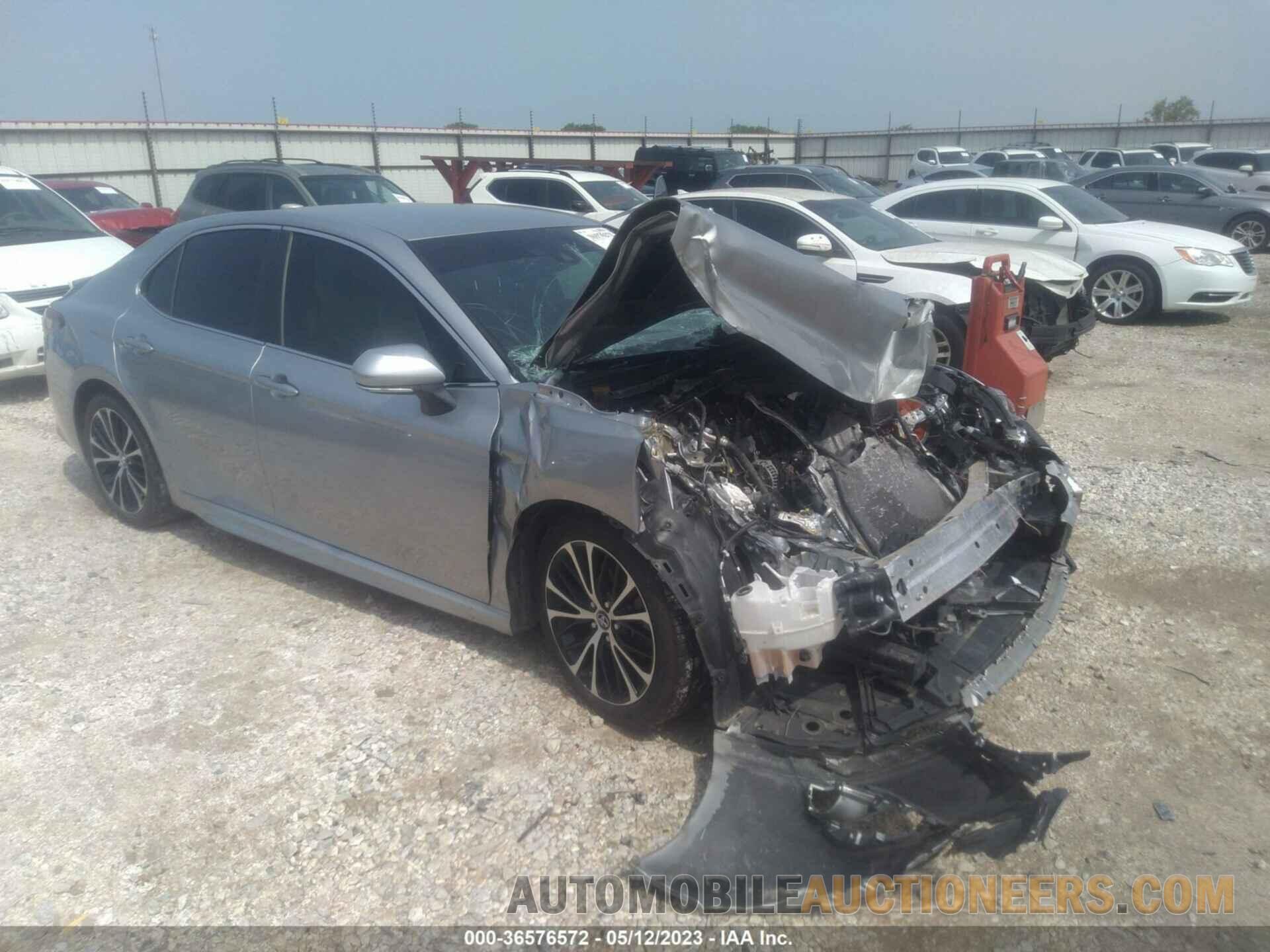 4T1B11HK6JU144949 TOYOTA CAMRY 2018