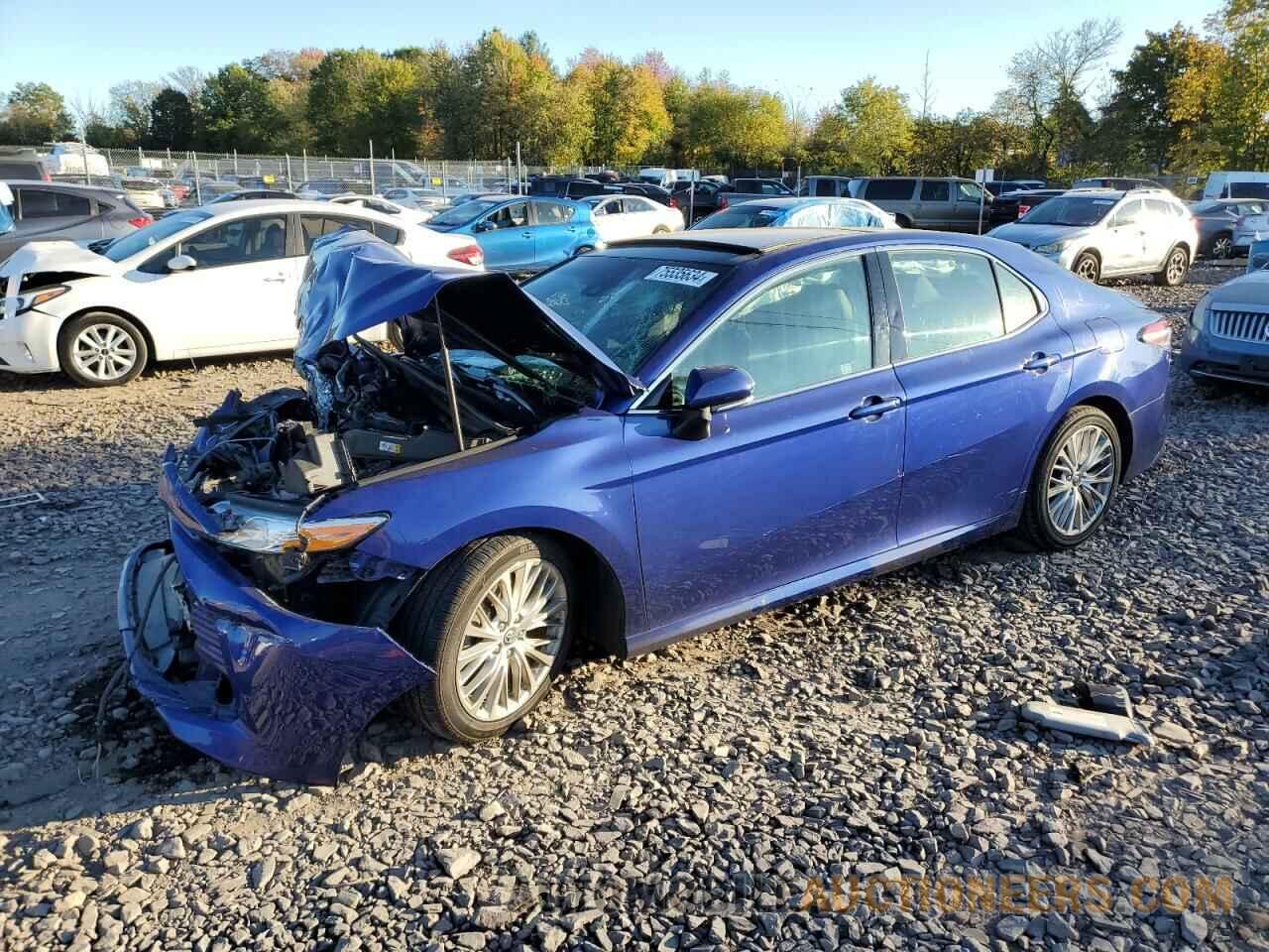 4T1B11HK6JU506763 TOYOTA CAMRY 2018