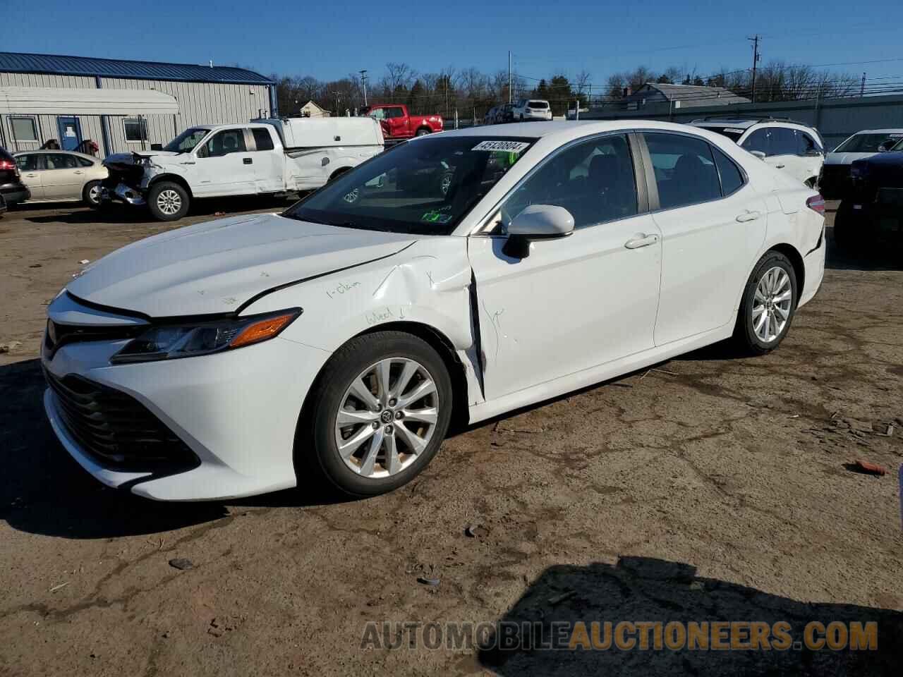 4T1B11HK6JU508514 TOYOTA CAMRY 2018