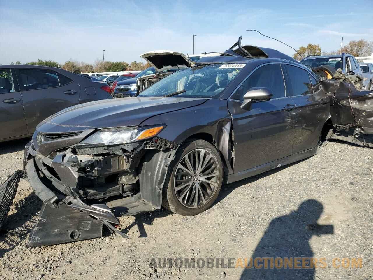 4T1B11HK6JU509923 TOYOTA CAMRY 2018