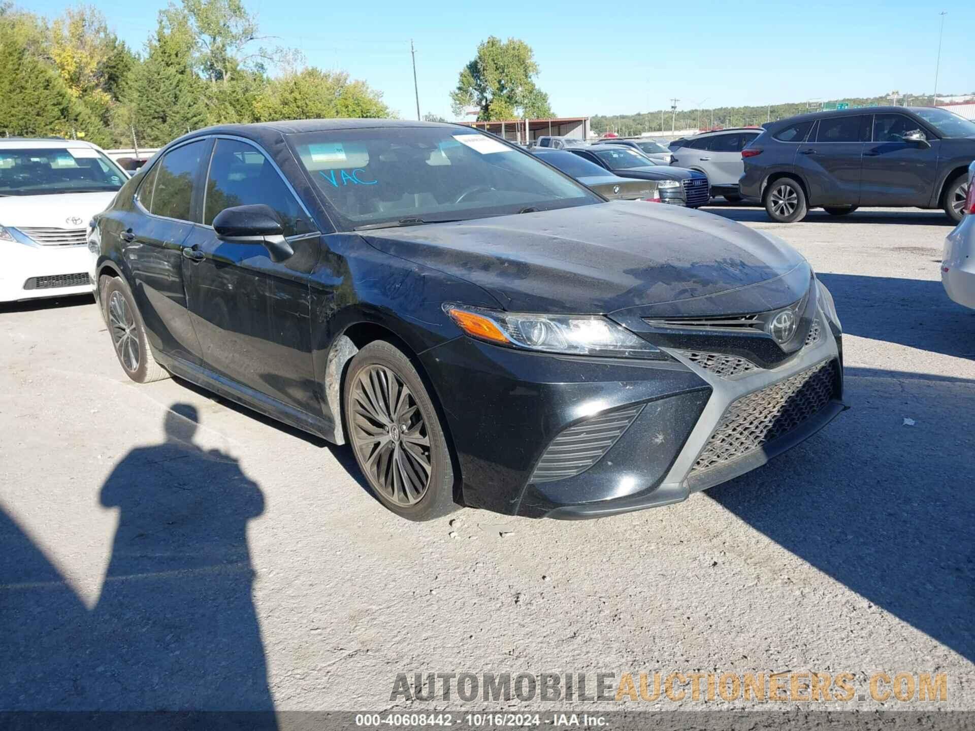 4T1B11HK6JU512241 TOYOTA CAMRY 2018