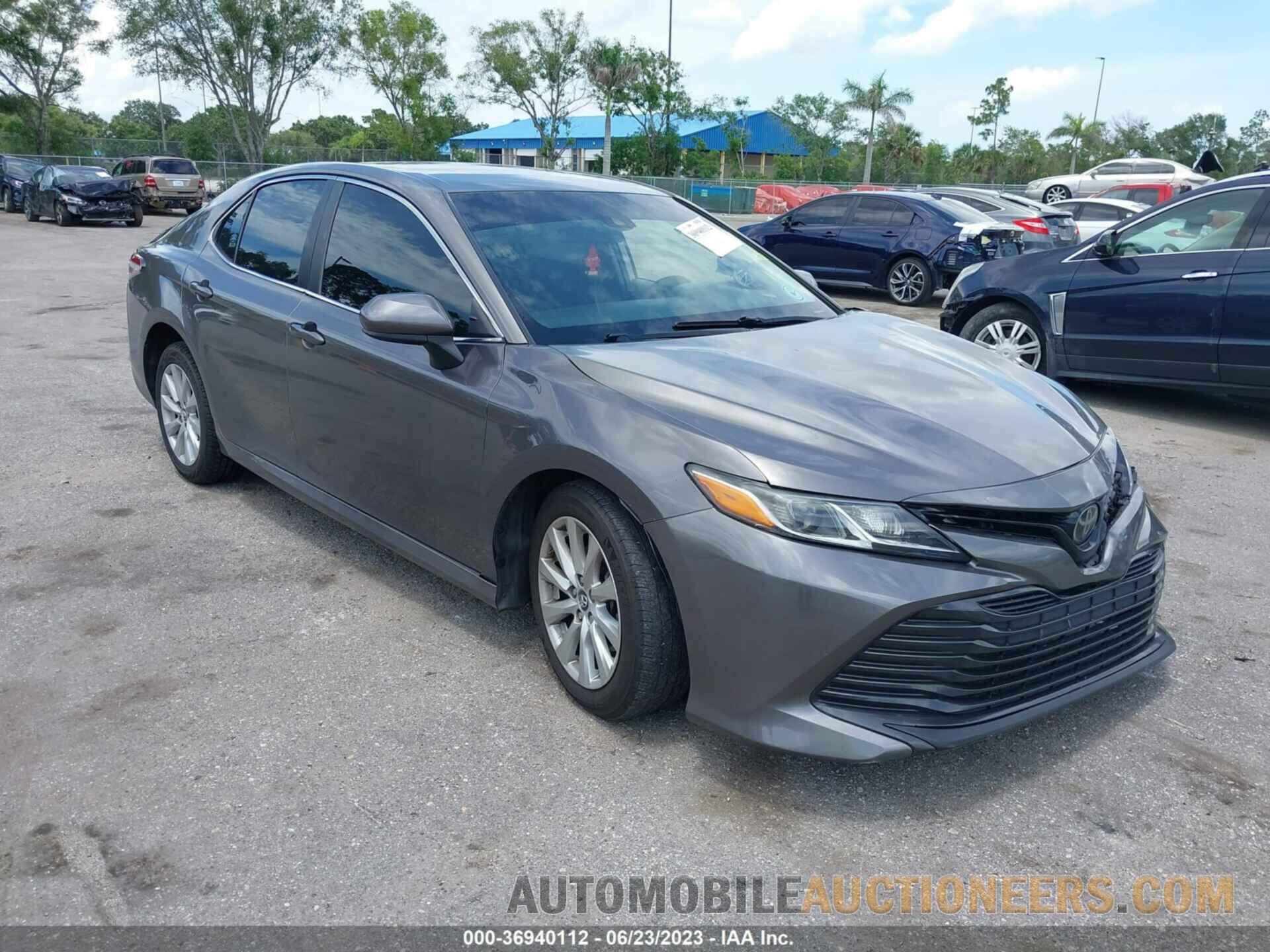 4T1B11HK6JU515284 TOYOTA CAMRY 2018