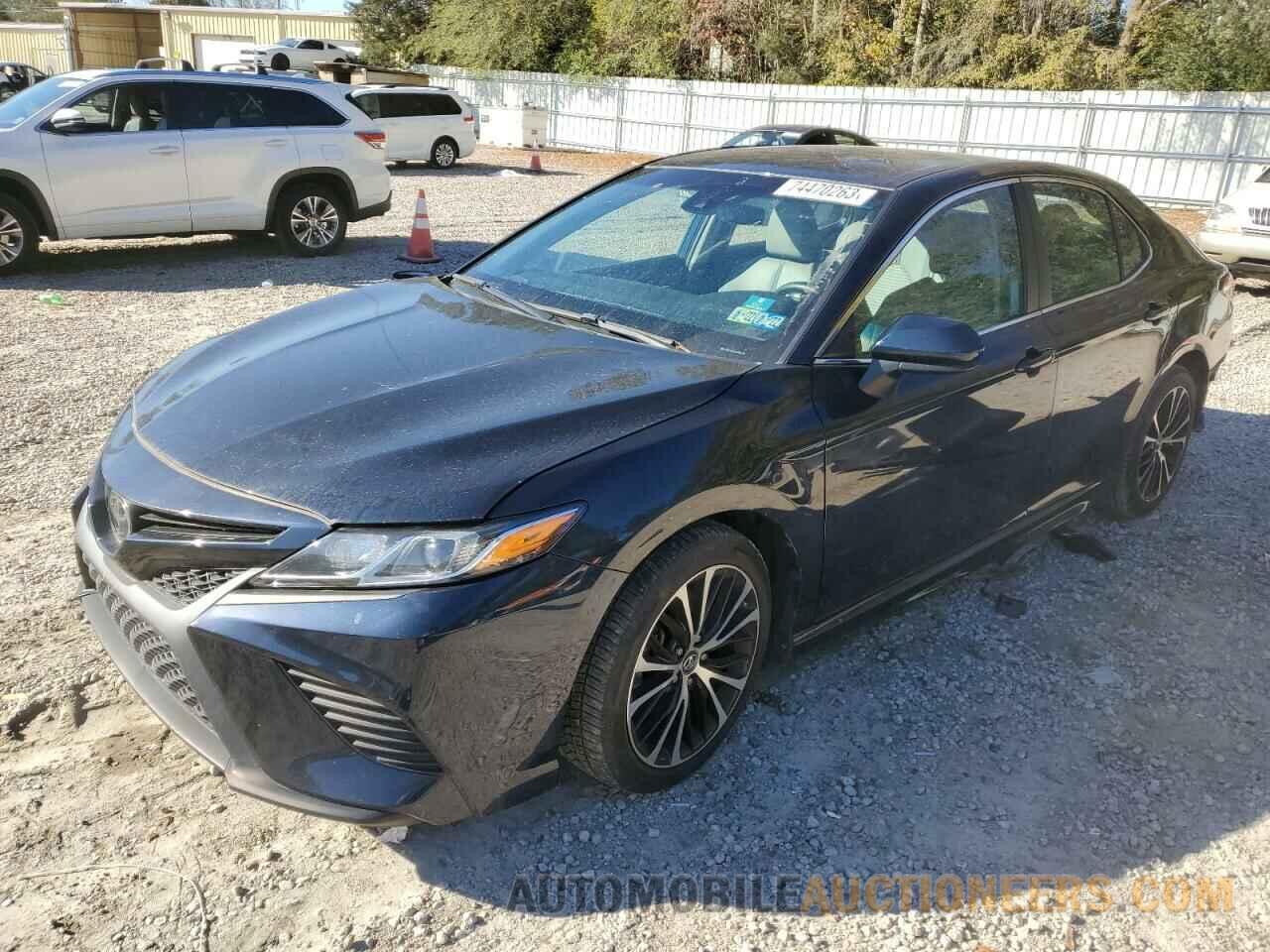 4T1B11HK6JU521991 TOYOTA CAMRY 2018