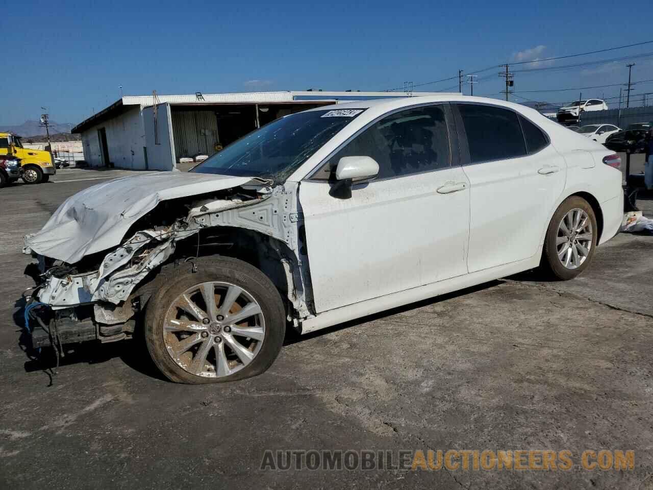 4T1B11HK6JU522896 TOYOTA CAMRY 2018