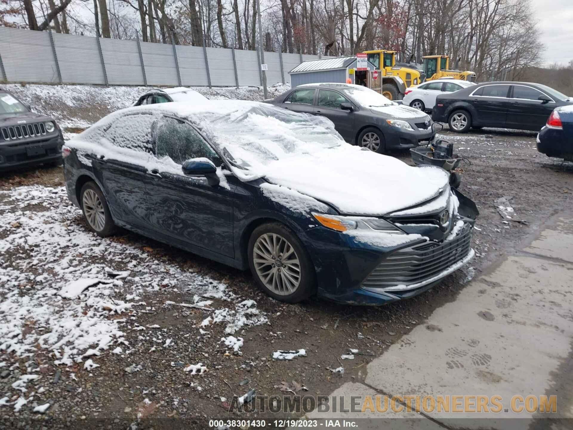 4T1B11HK6JU524468 TOYOTA CAMRY 2018