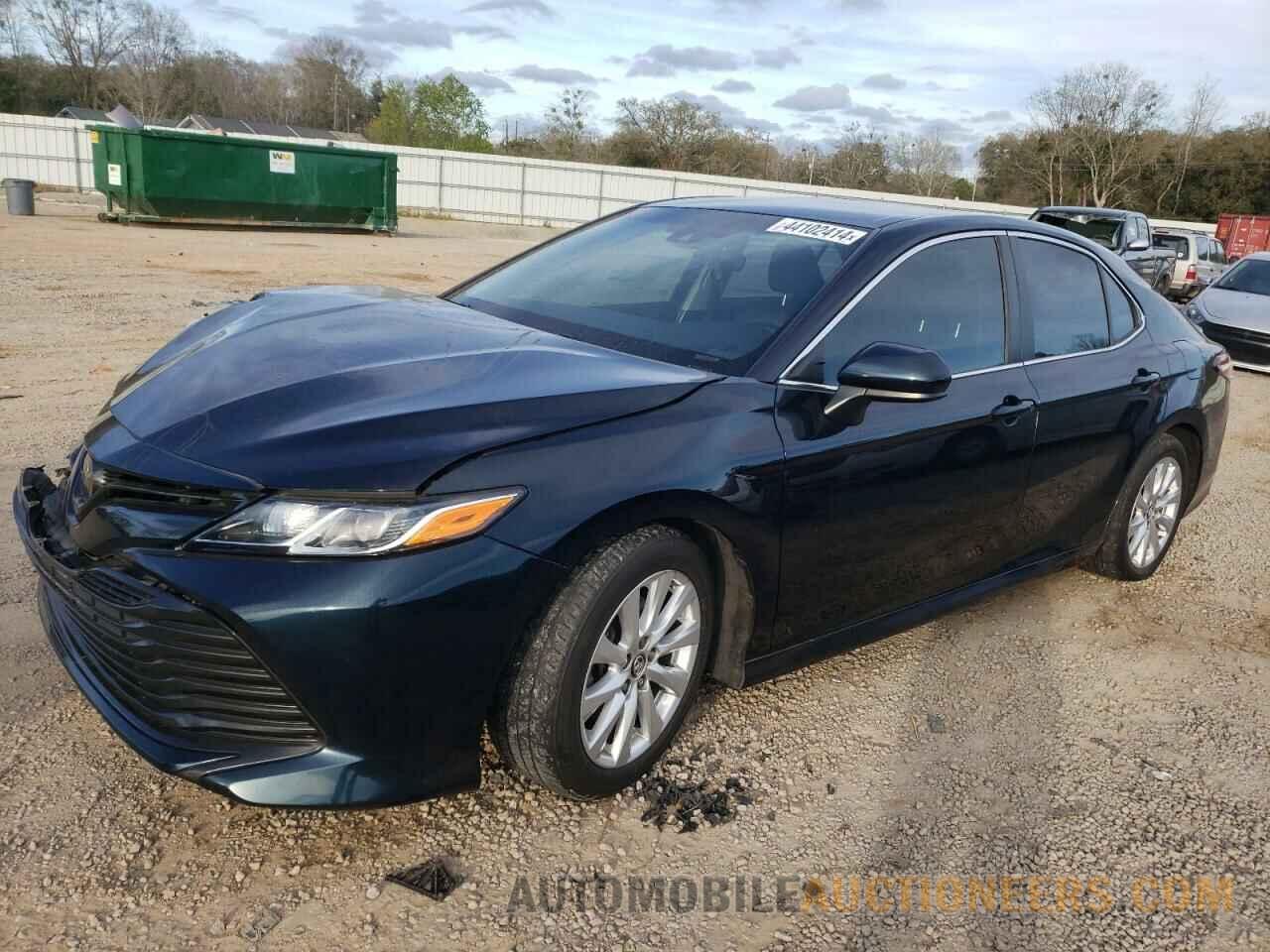 4T1B11HK6JU524602 TOYOTA CAMRY 2018