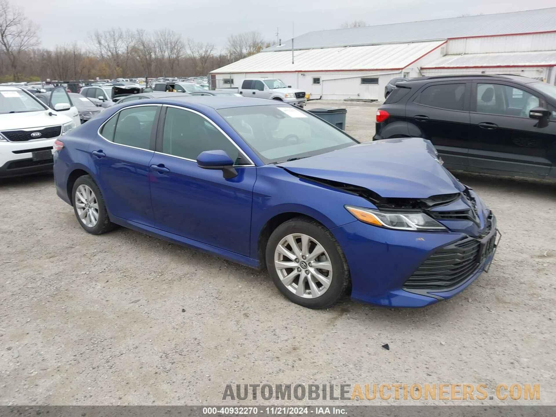 4T1B11HK6JU525684 TOYOTA CAMRY 2018