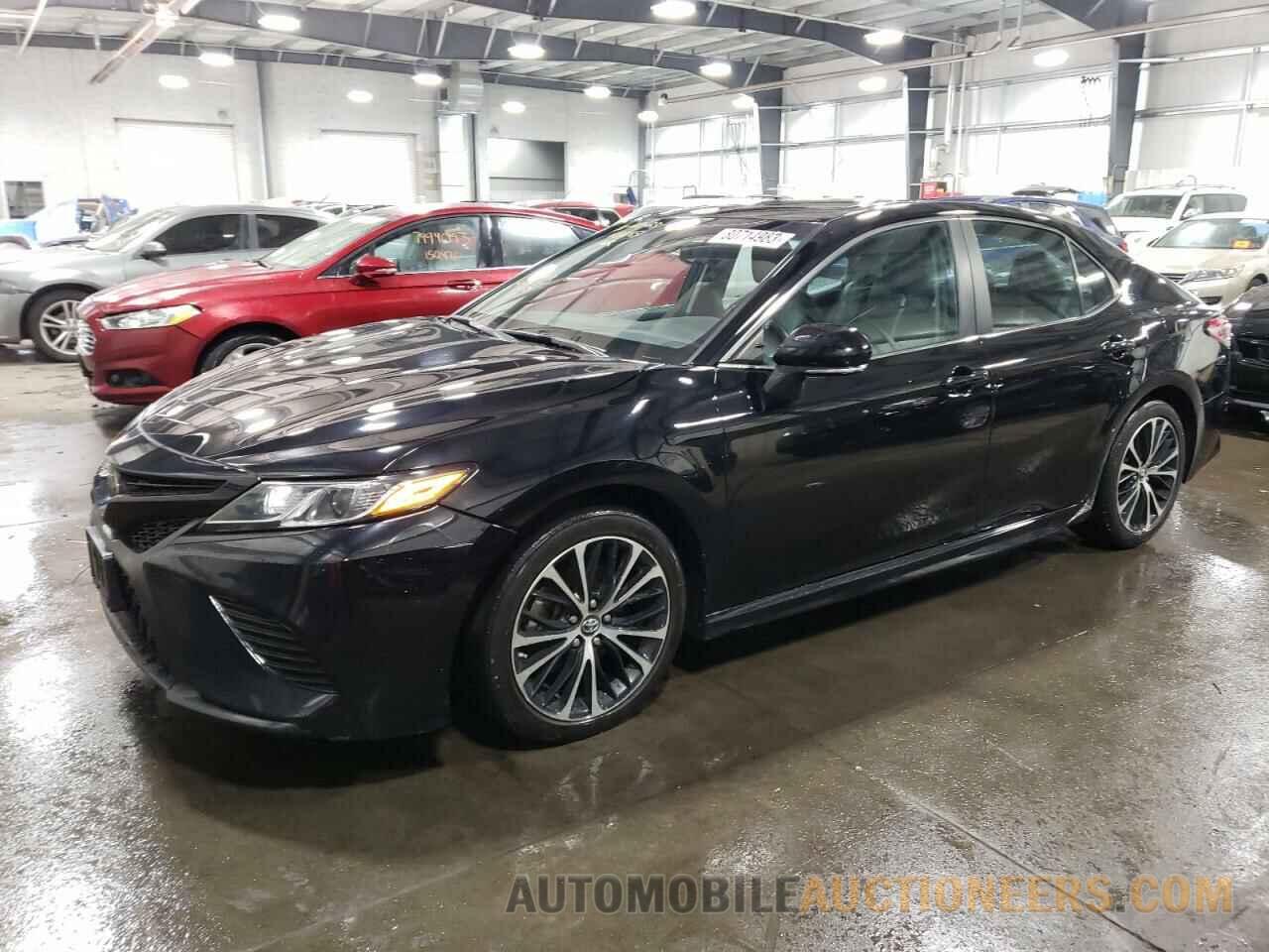 4T1B11HK6JU530951 TOYOTA CAMRY 2018