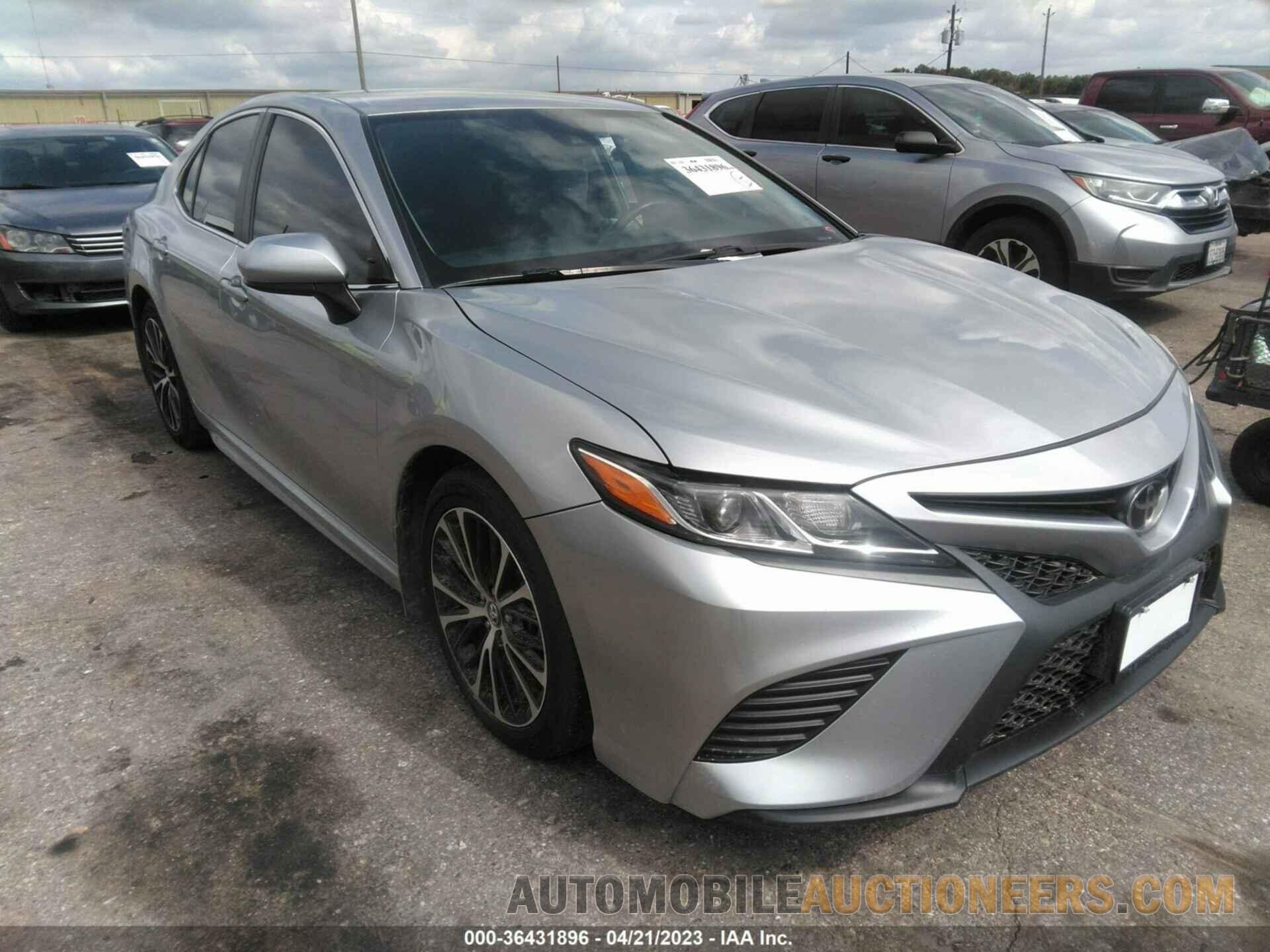 4T1B11HK6JU532926 TOYOTA CAMRY 2018