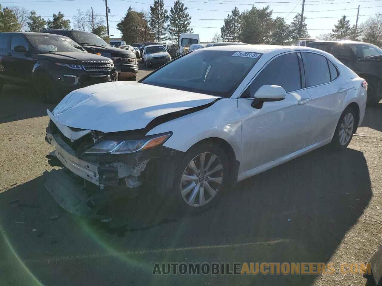 4T1B11HK6JU533705 TOYOTA CAMRY 2018