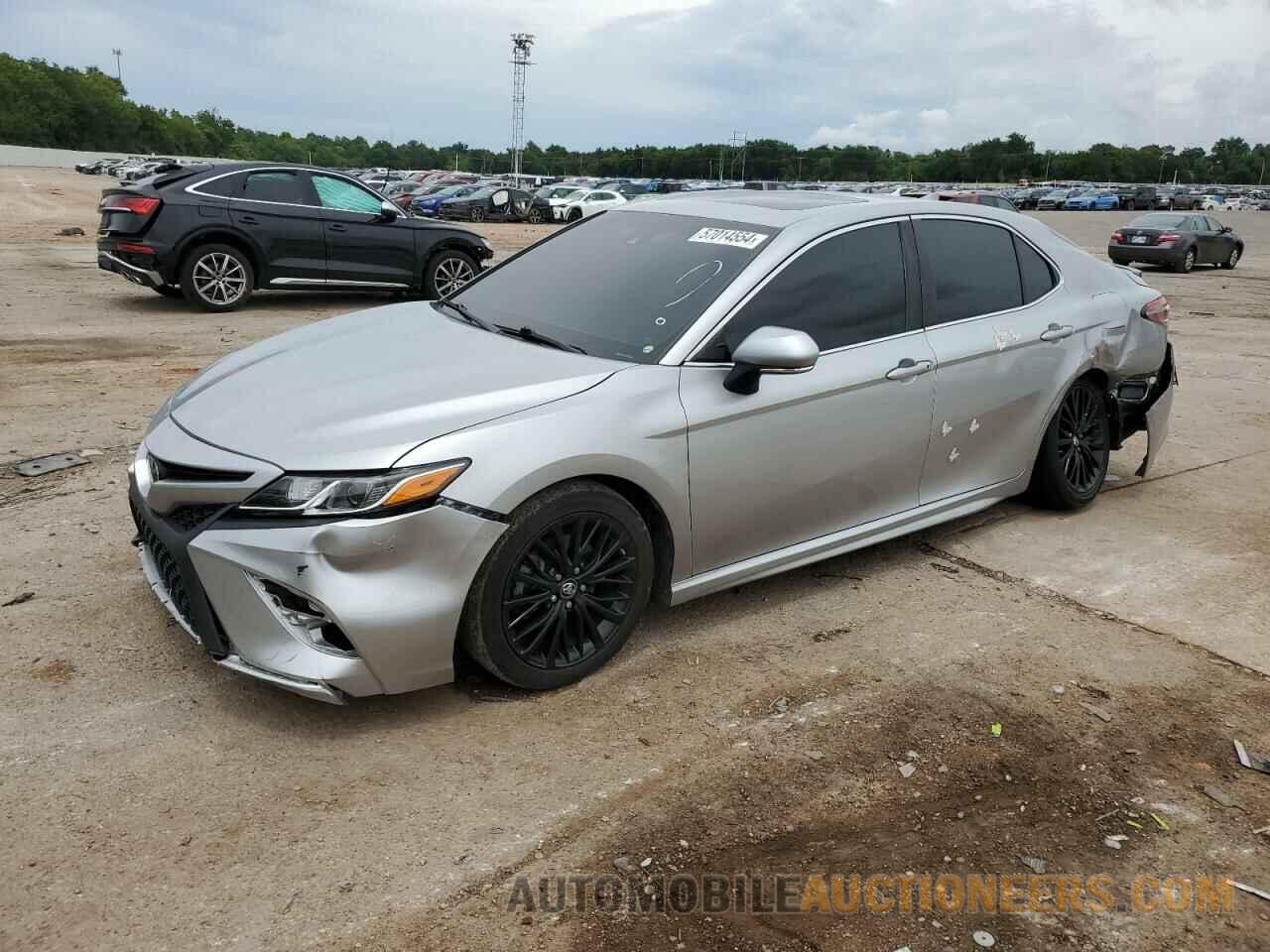 4T1B11HK6JU541738 TOYOTA CAMRY 2018