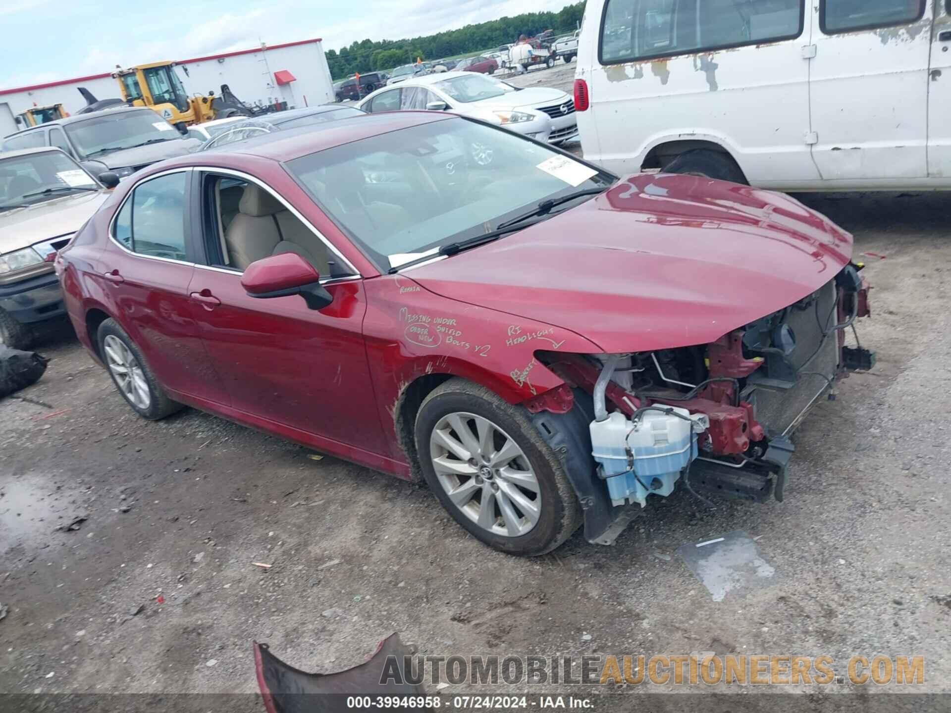 4T1B11HK6JU542906 TOYOTA CAMRY 2018