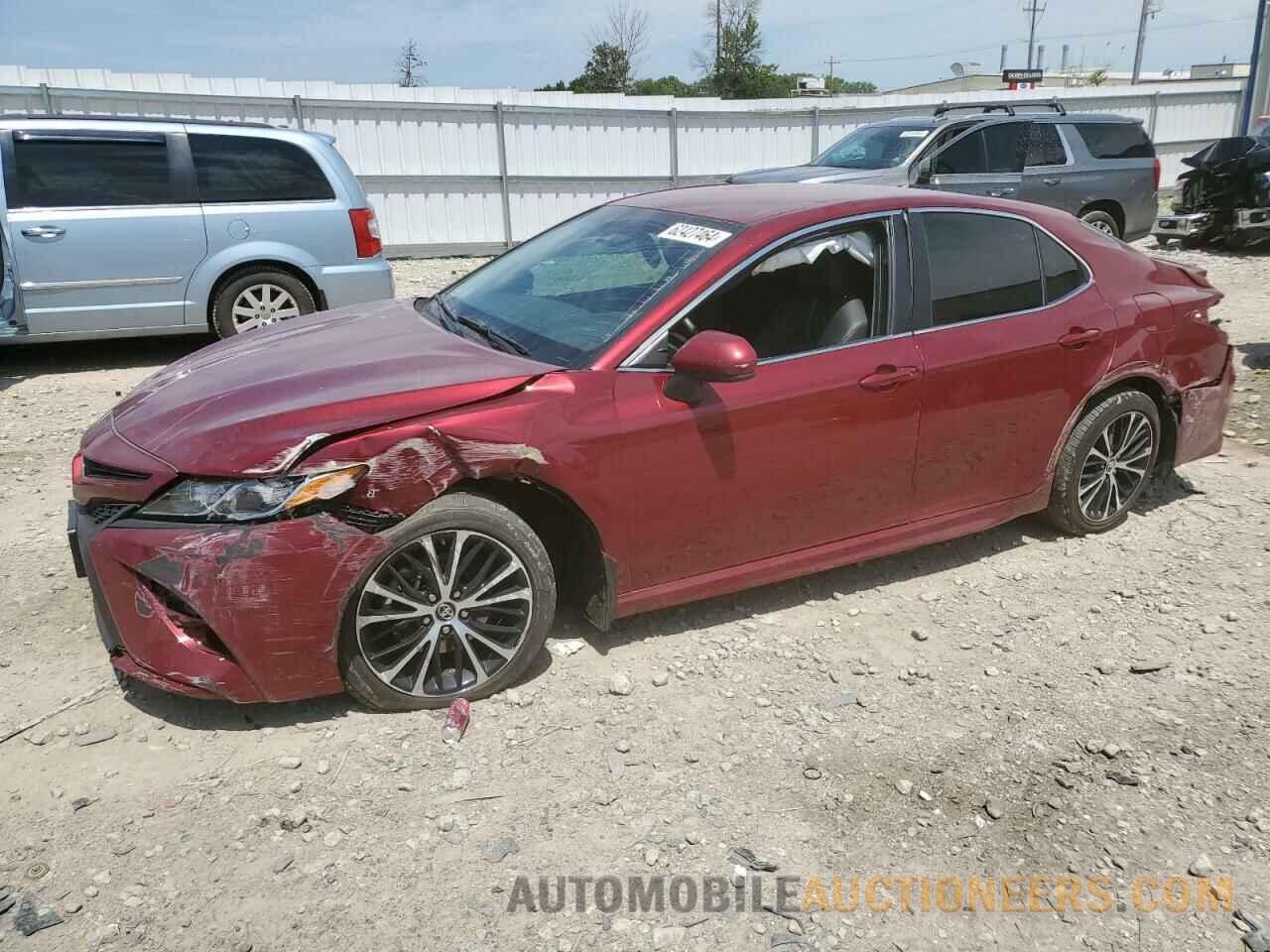 4T1B11HK6JU545823 TOYOTA CAMRY 2018