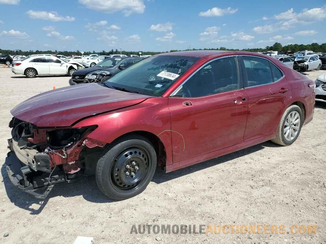 4T1B11HK6JU547572 TOYOTA CAMRY 2018