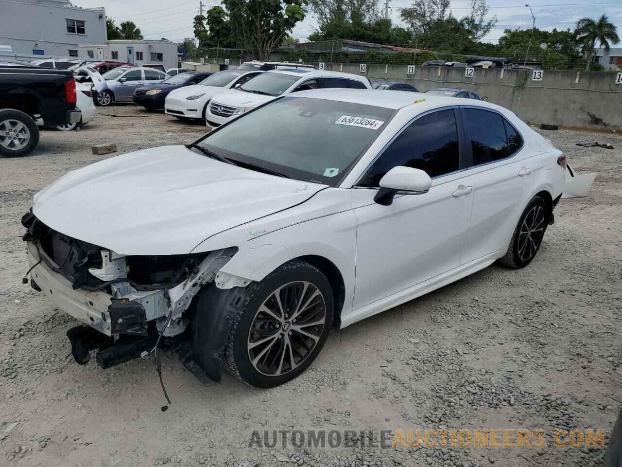 4T1B11HK6JU553954 TOYOTA CAMRY 2018