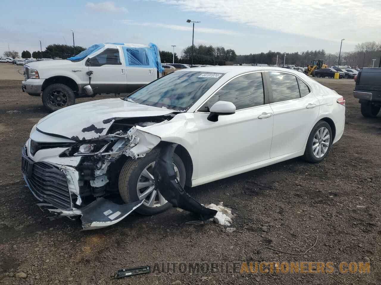 4T1B11HK6JU554098 TOYOTA CAMRY 2018