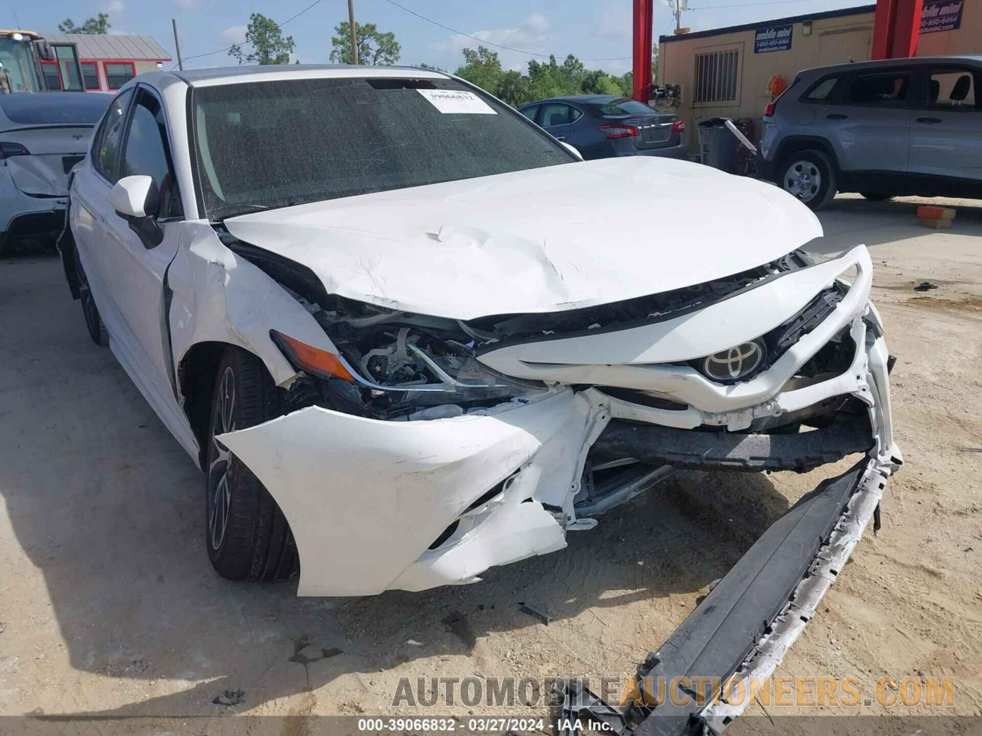 4T1B11HK6JU554179 TOYOTA CAMRY 2018