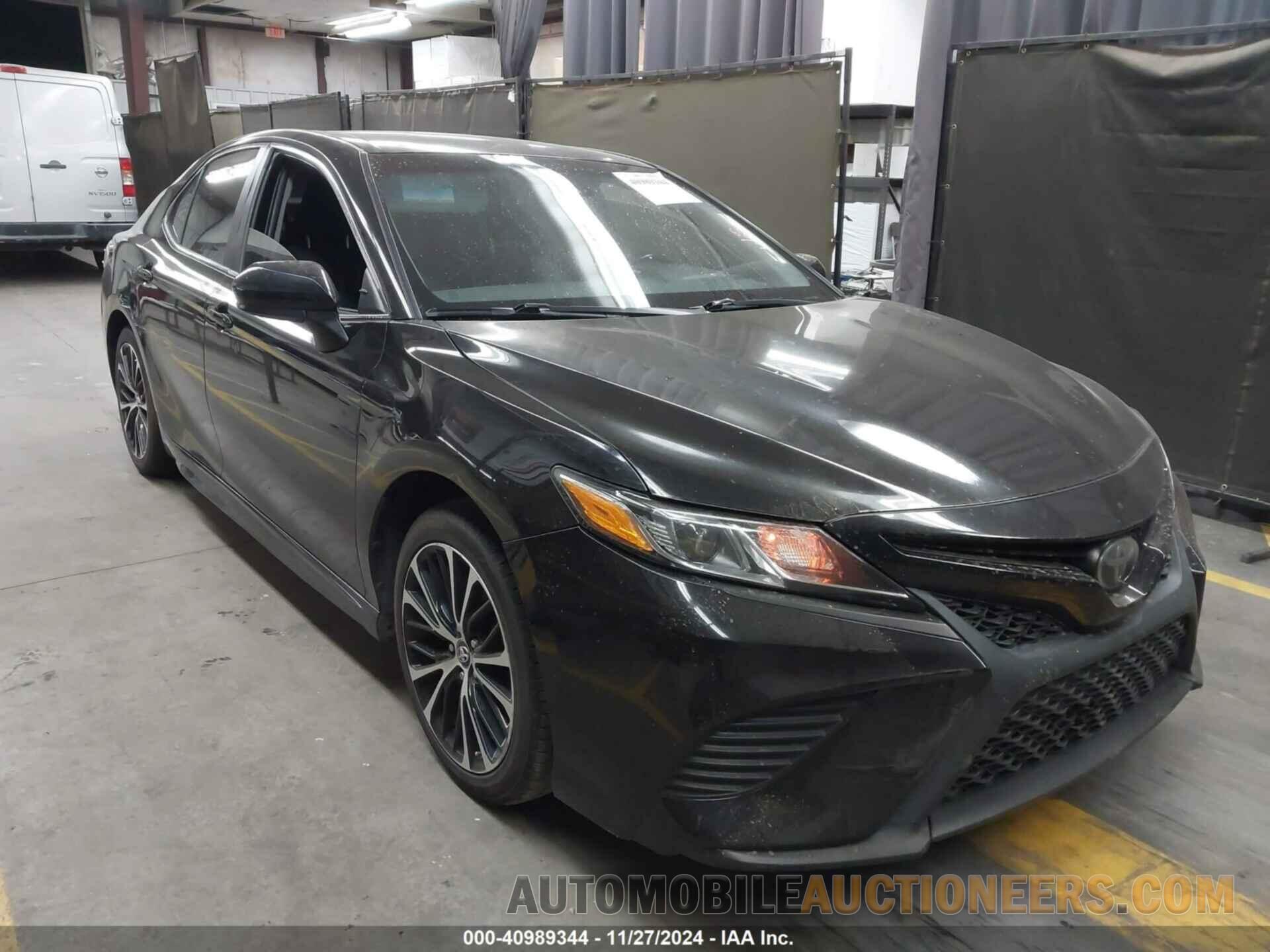 4T1B11HK6JU556840 TOYOTA CAMRY 2018