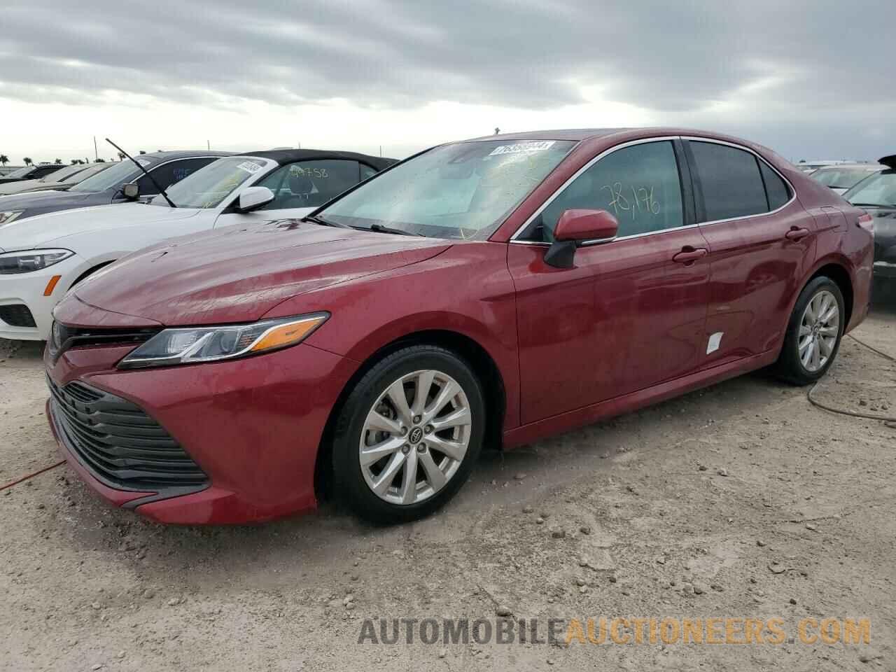 4T1B11HK6JU556935 TOYOTA CAMRY 2018